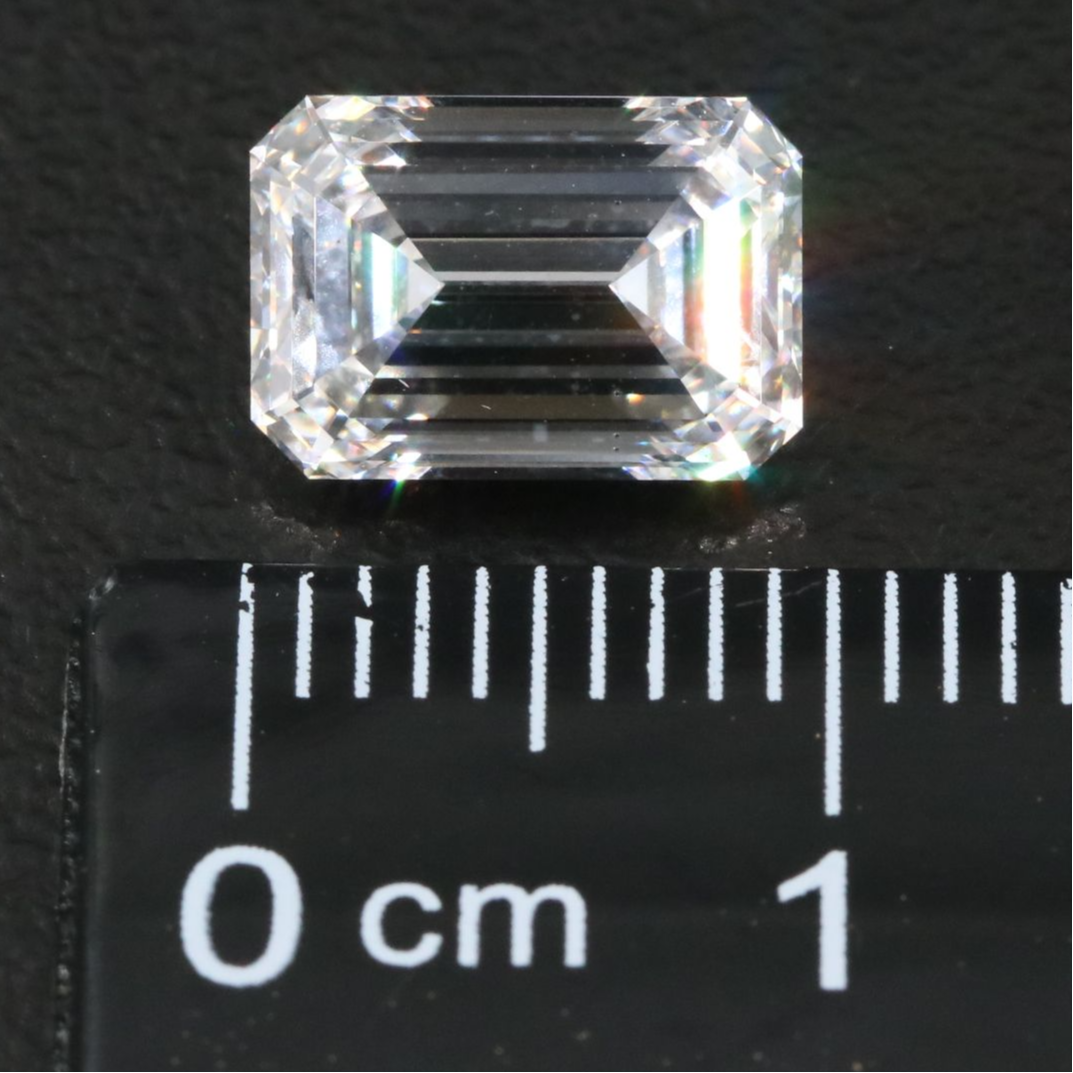 Loose 2.69 CT Lab Grown Diamond with IGI Report