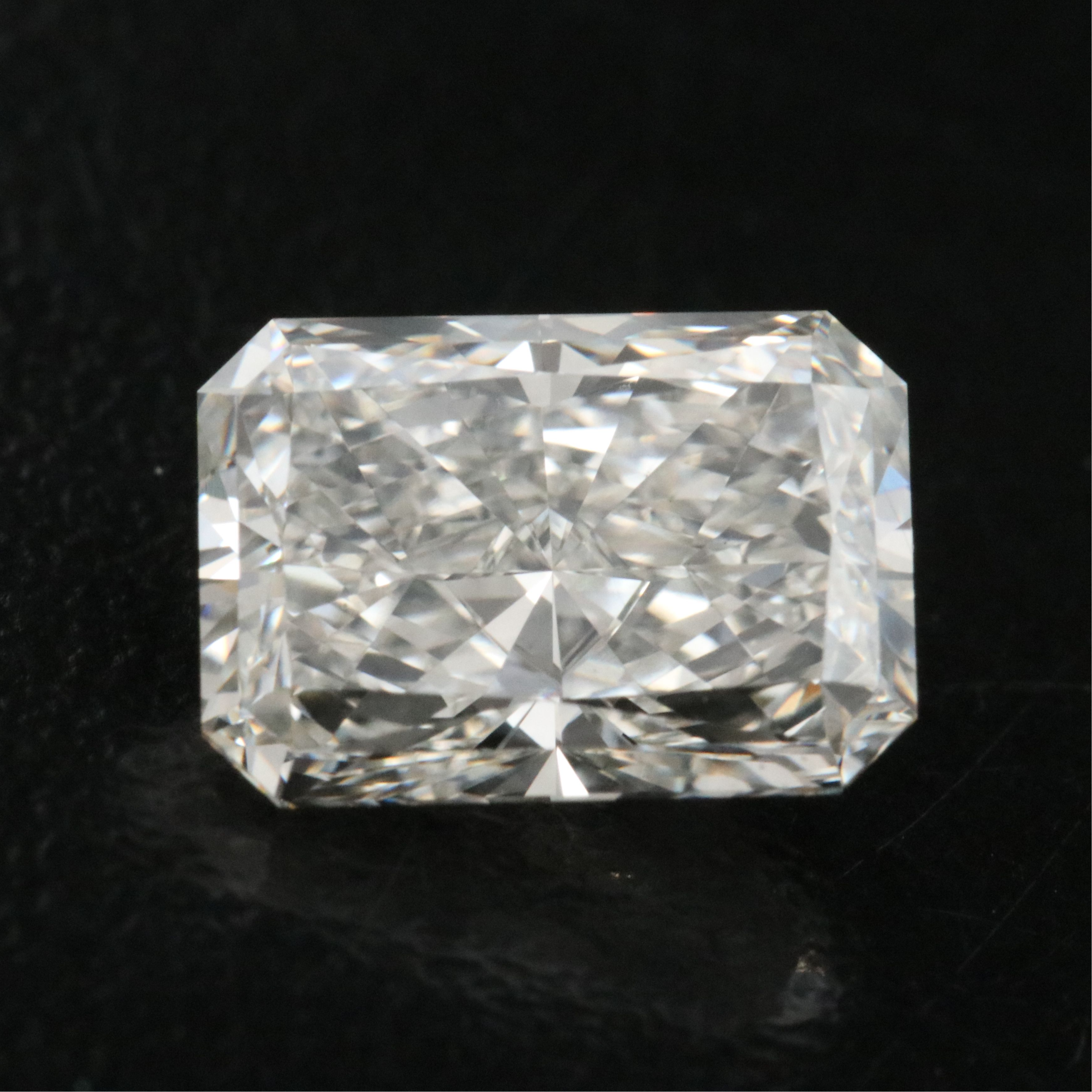 Loose 2.80 CT Lab Grown Diamond with IGI Report