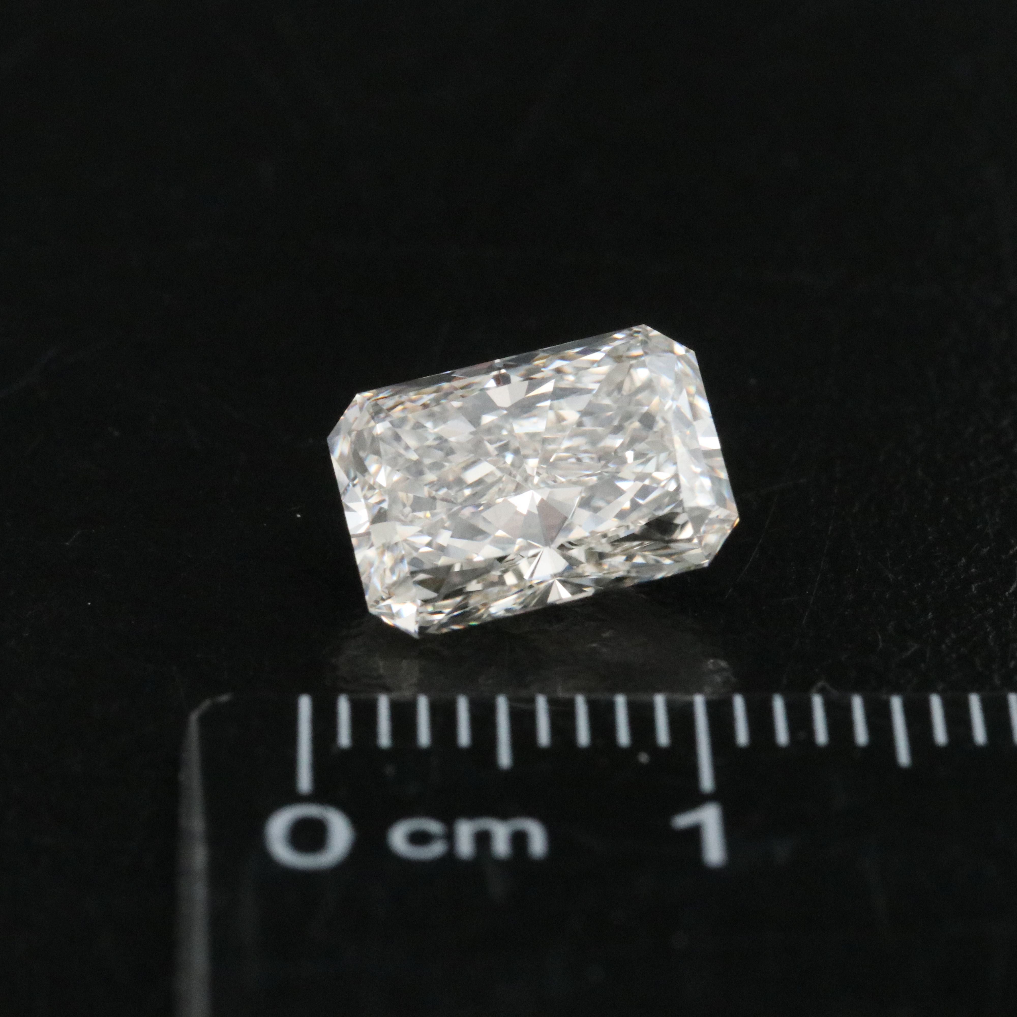 Loose 2.80 CT Lab Grown Diamond with IGI Report