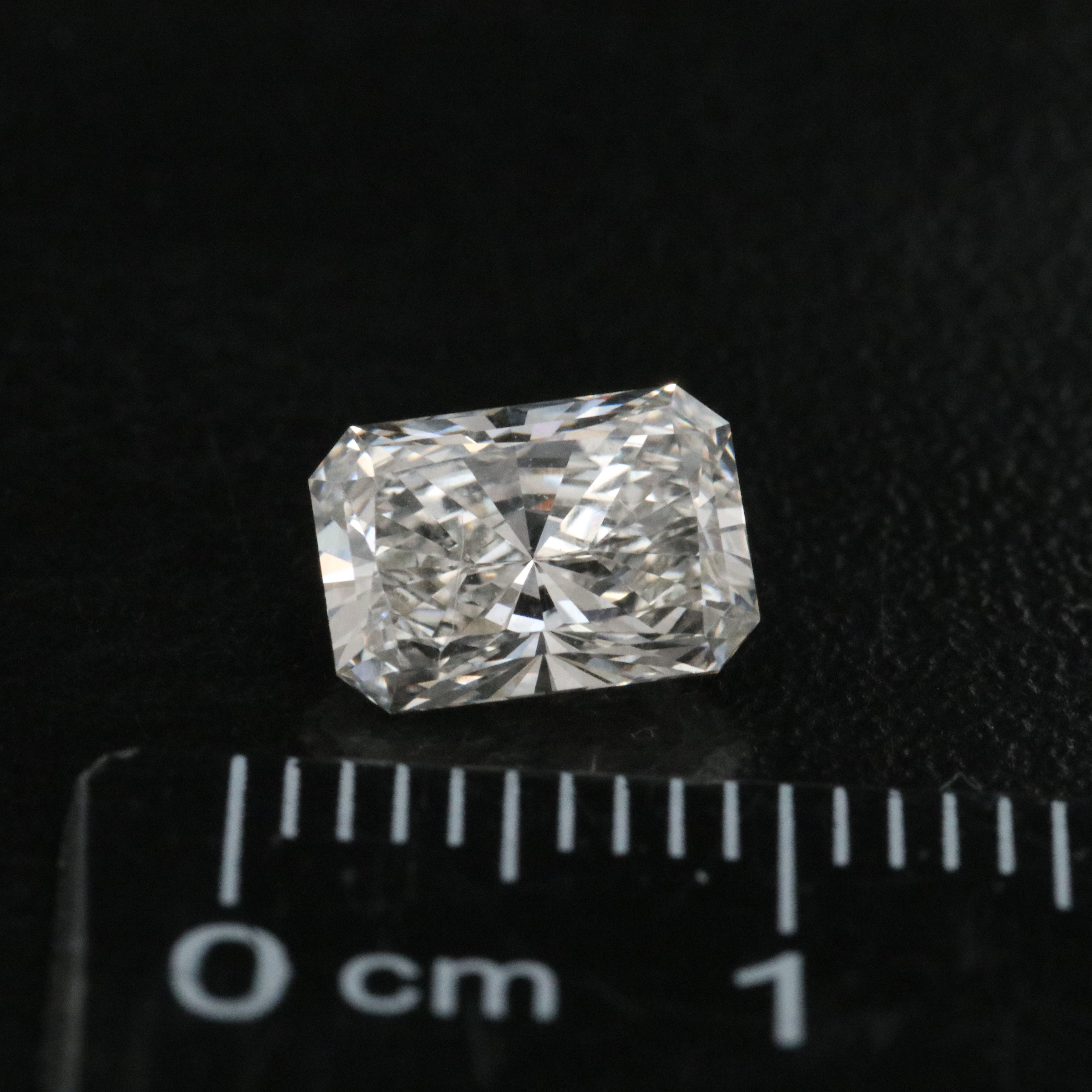 Loose 1.39 CT Lab Grown Diamond with IGI Report