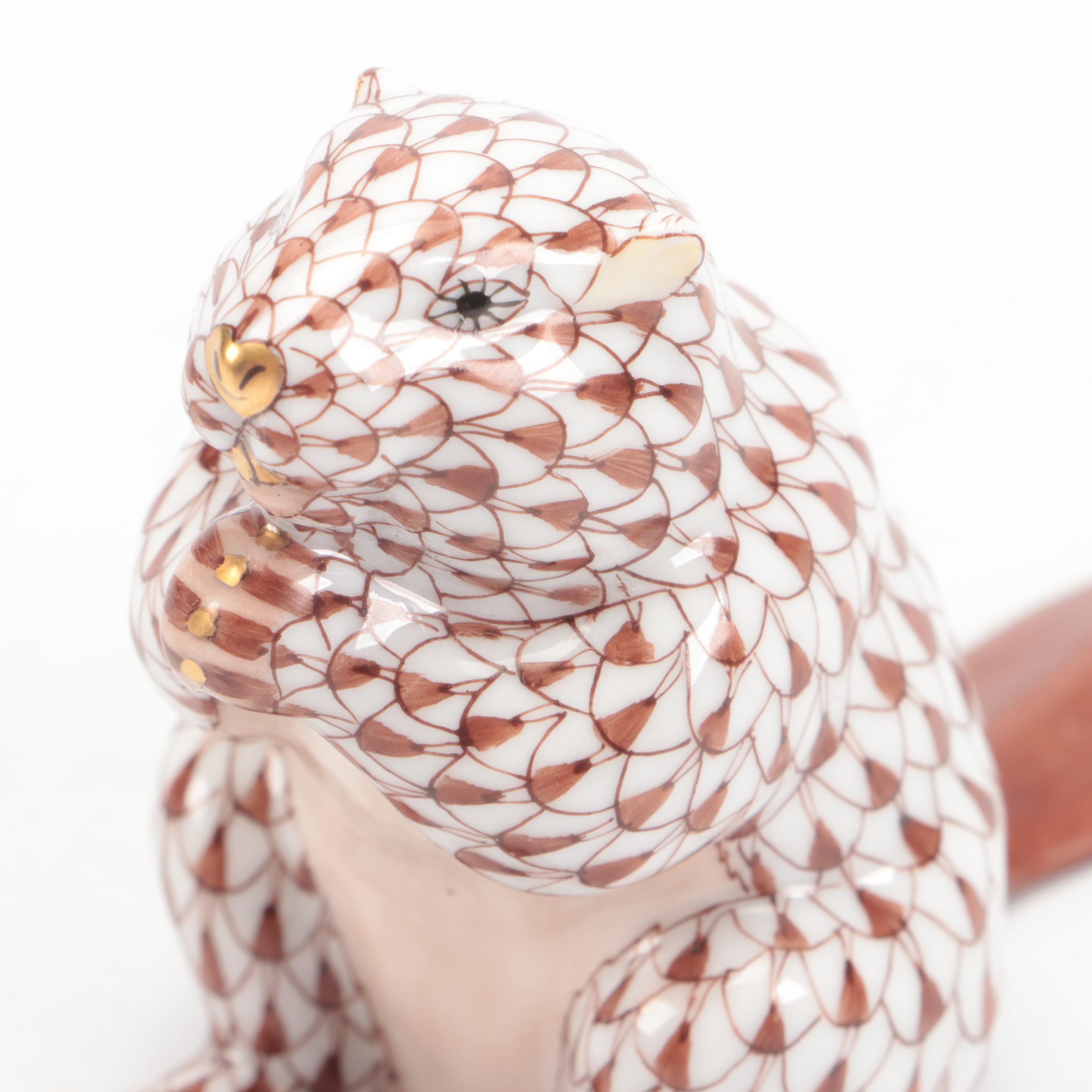 Herend Chocolate Fishnet with Gold "Small Beaver" Porcelain Figurine