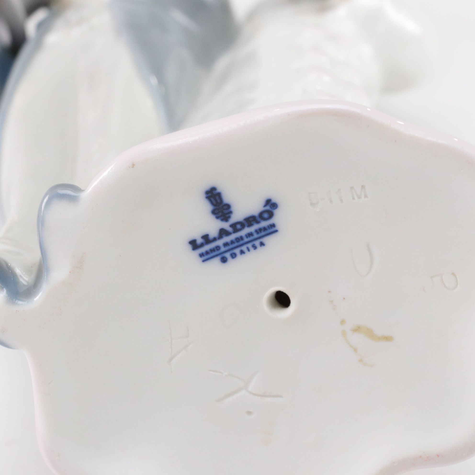 Lladró Porcelain Wedding Bride and Groom Figurine, 1980s