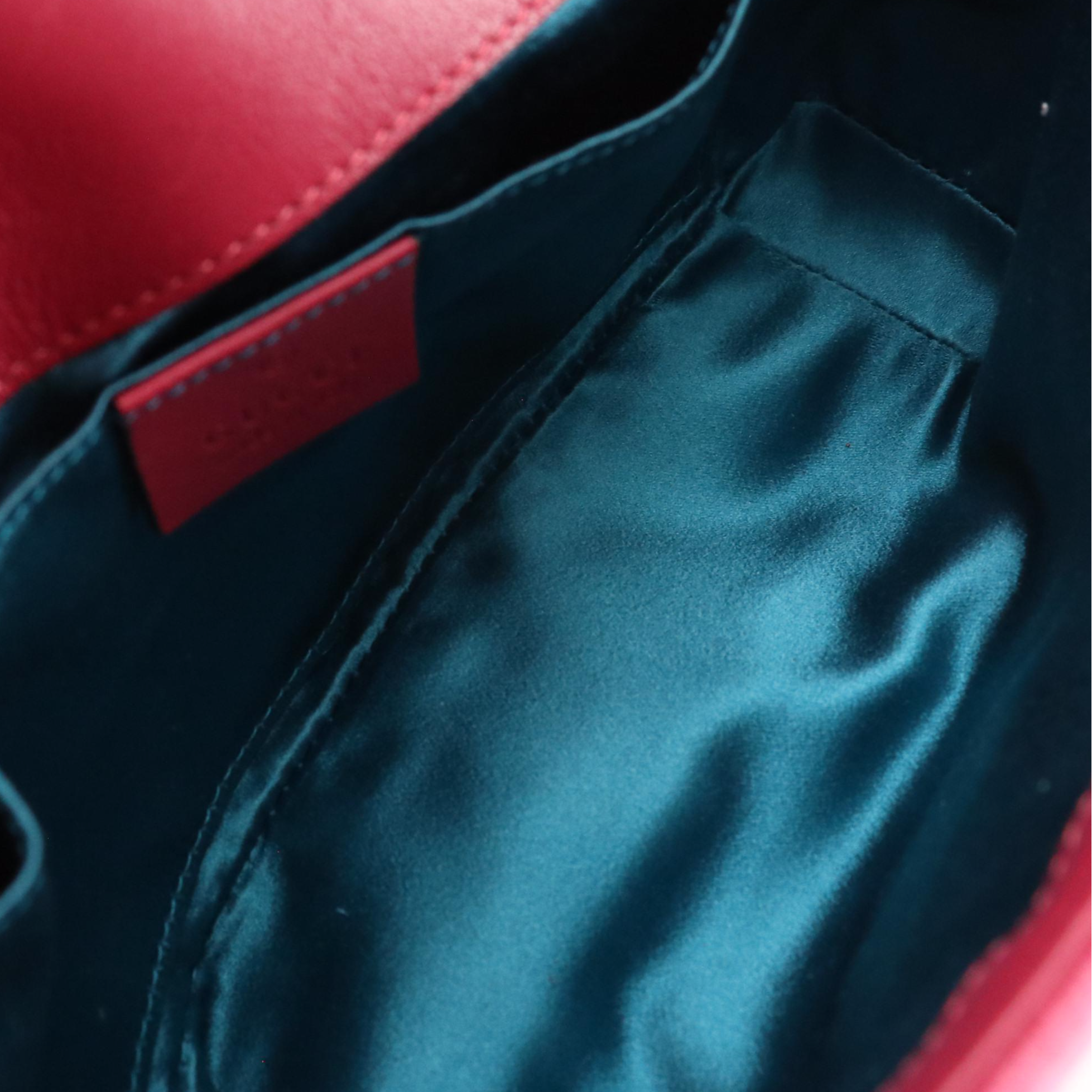 Gucci GG Marmont Shoulder Bag in Magenta Matelassé Velvet and Leather