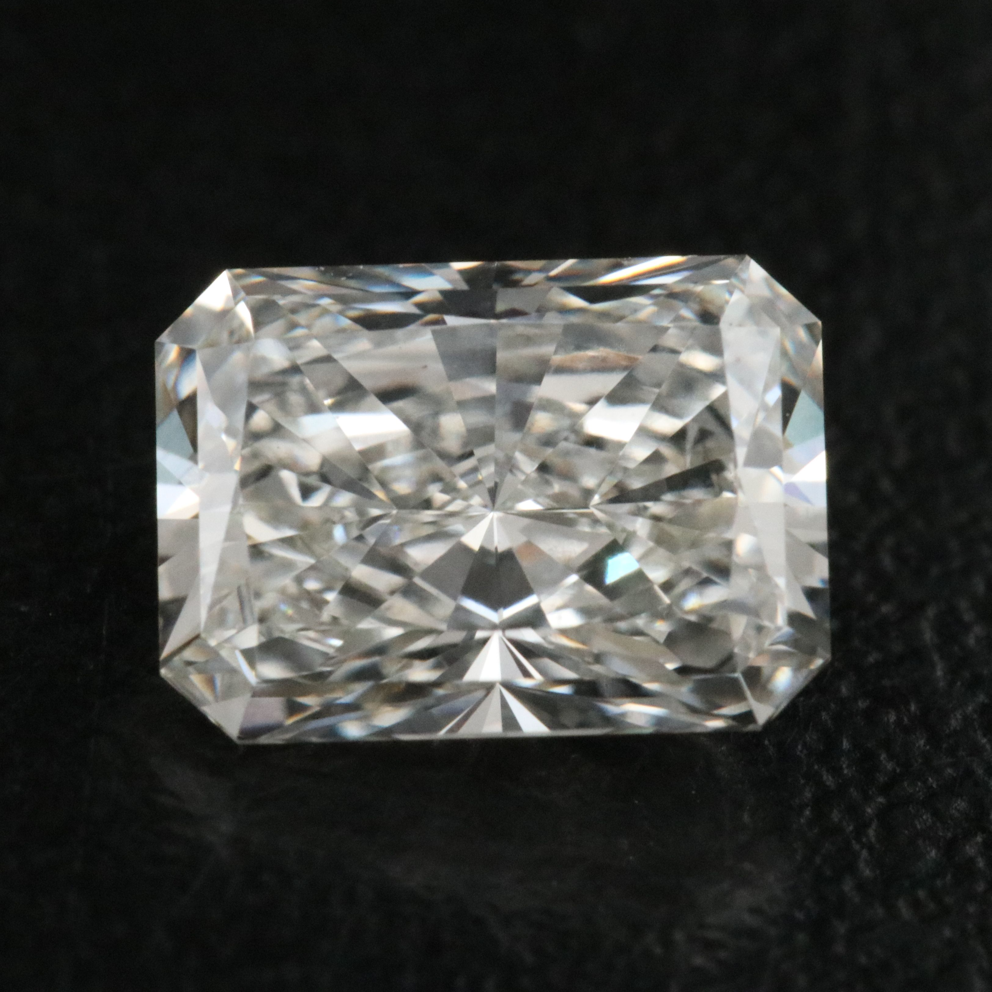 Loose 1.80 CT Lab Grown Diamond with IGI Report