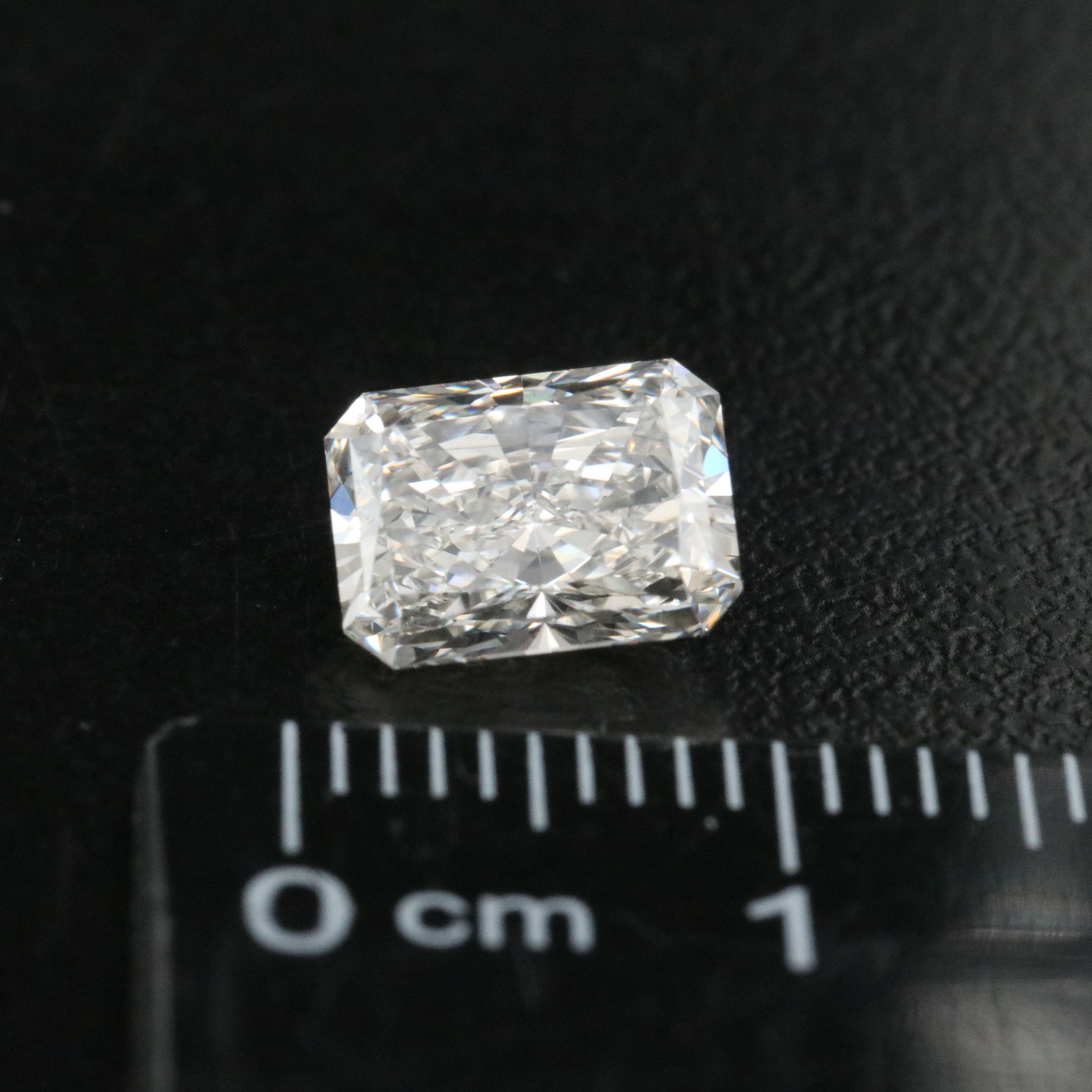 Loose 1.80 CT Lab Grown Diamond with IGI Report
