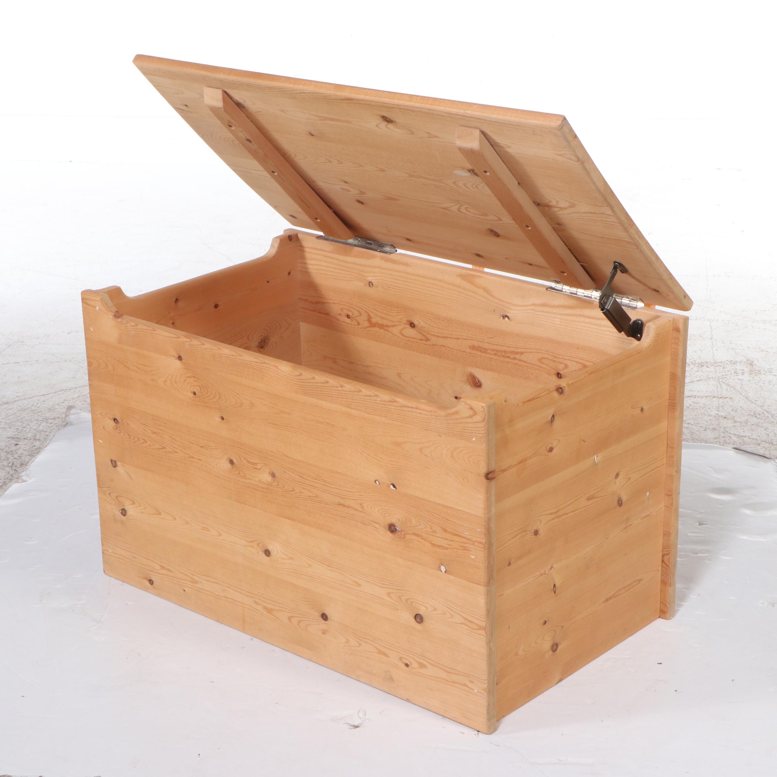 American Primitive Style Pine Blanket Chest