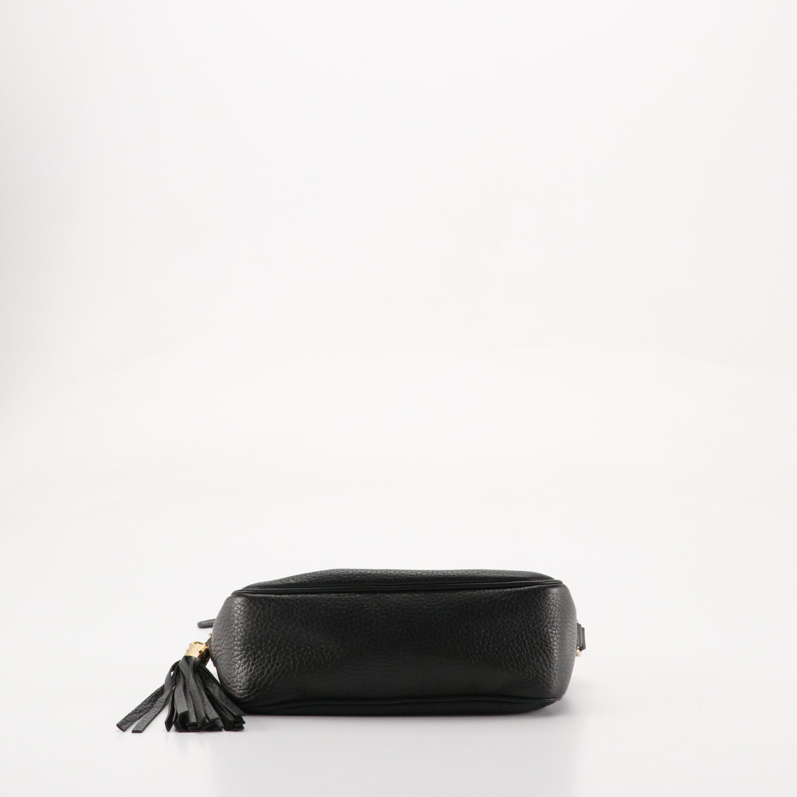 Gucci Soho Disco Crossbody Bag in Black Pebbled Calfskin Leather