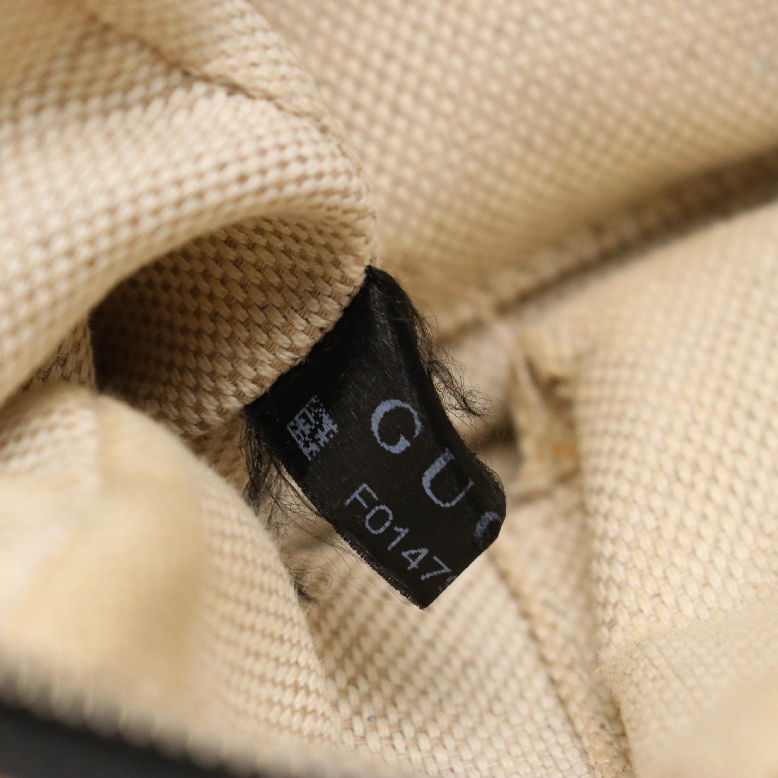 Gucci Soho Disco Crossbody Bag in Black Pebbled Calfskin Leather