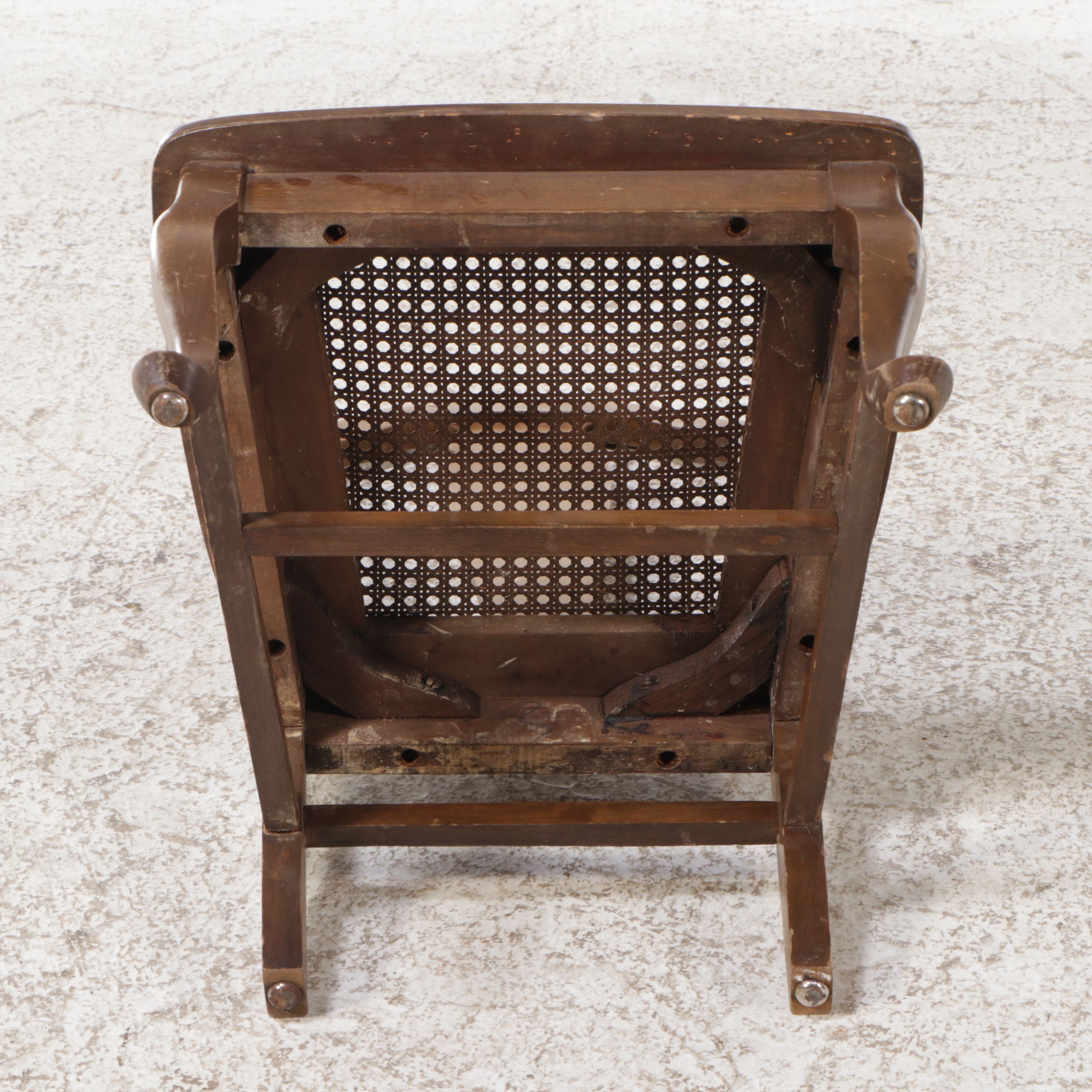 Queen Anne Style Walnut Side Chair with Rattan Seat