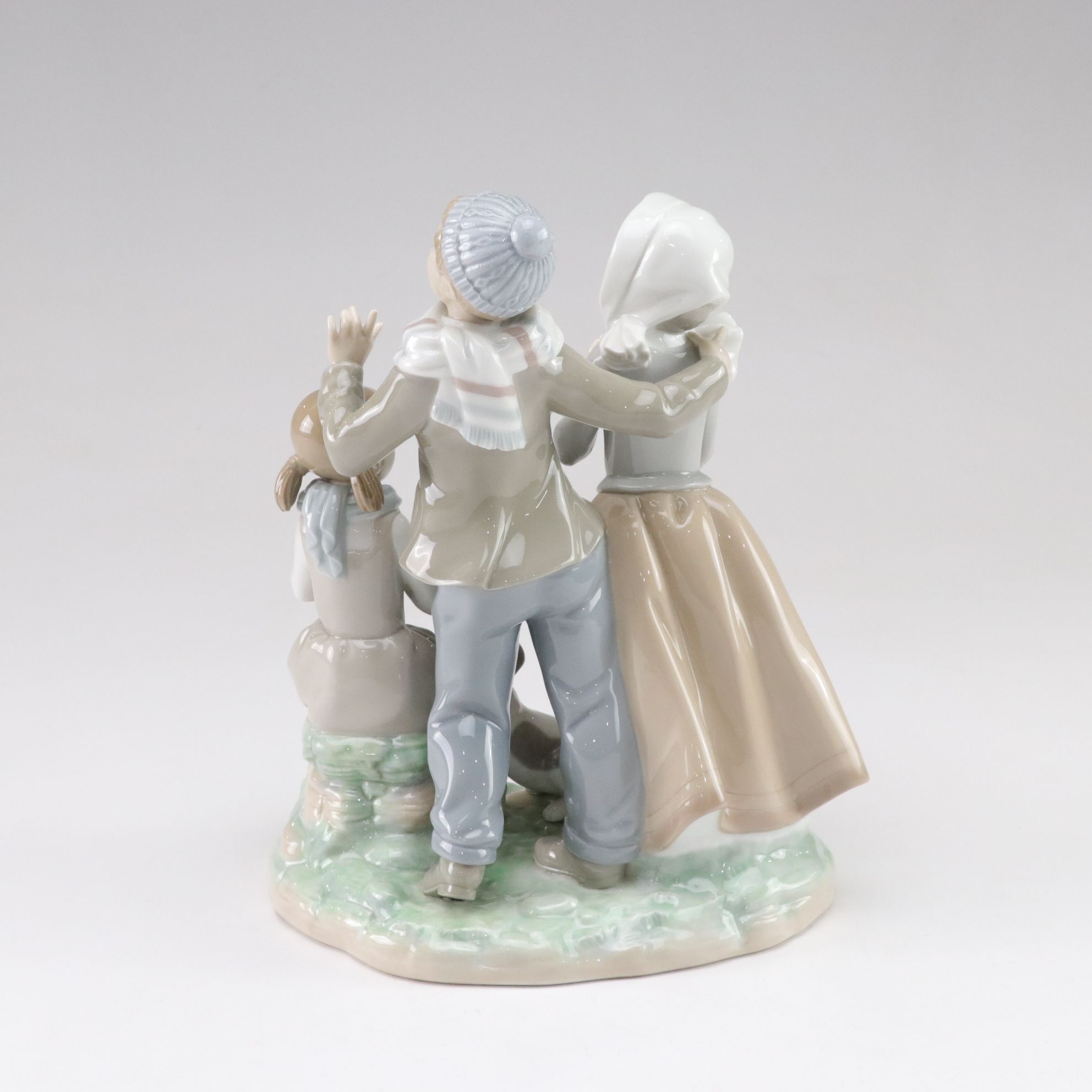 Lladró "Christmas Carols" Porcelain Figurine, 1970s