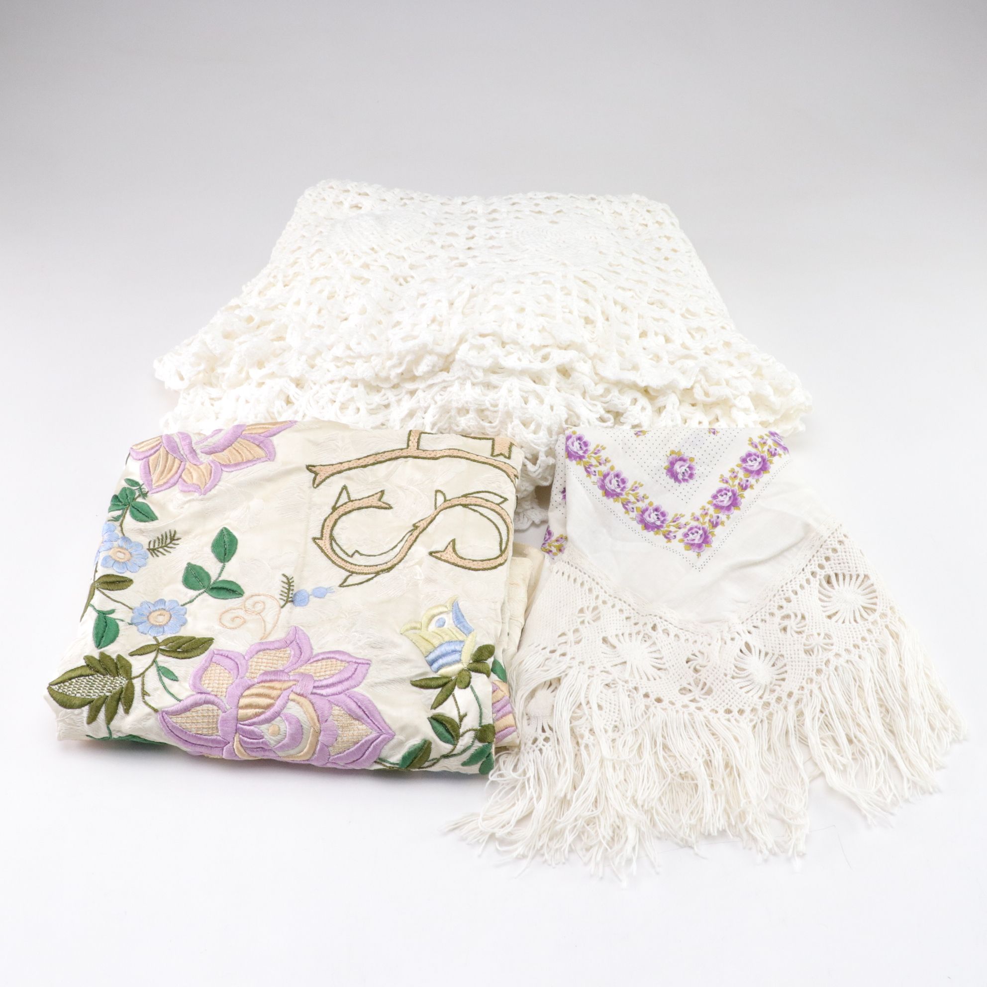 Crocheted Round Table Cover & Other Table Linens