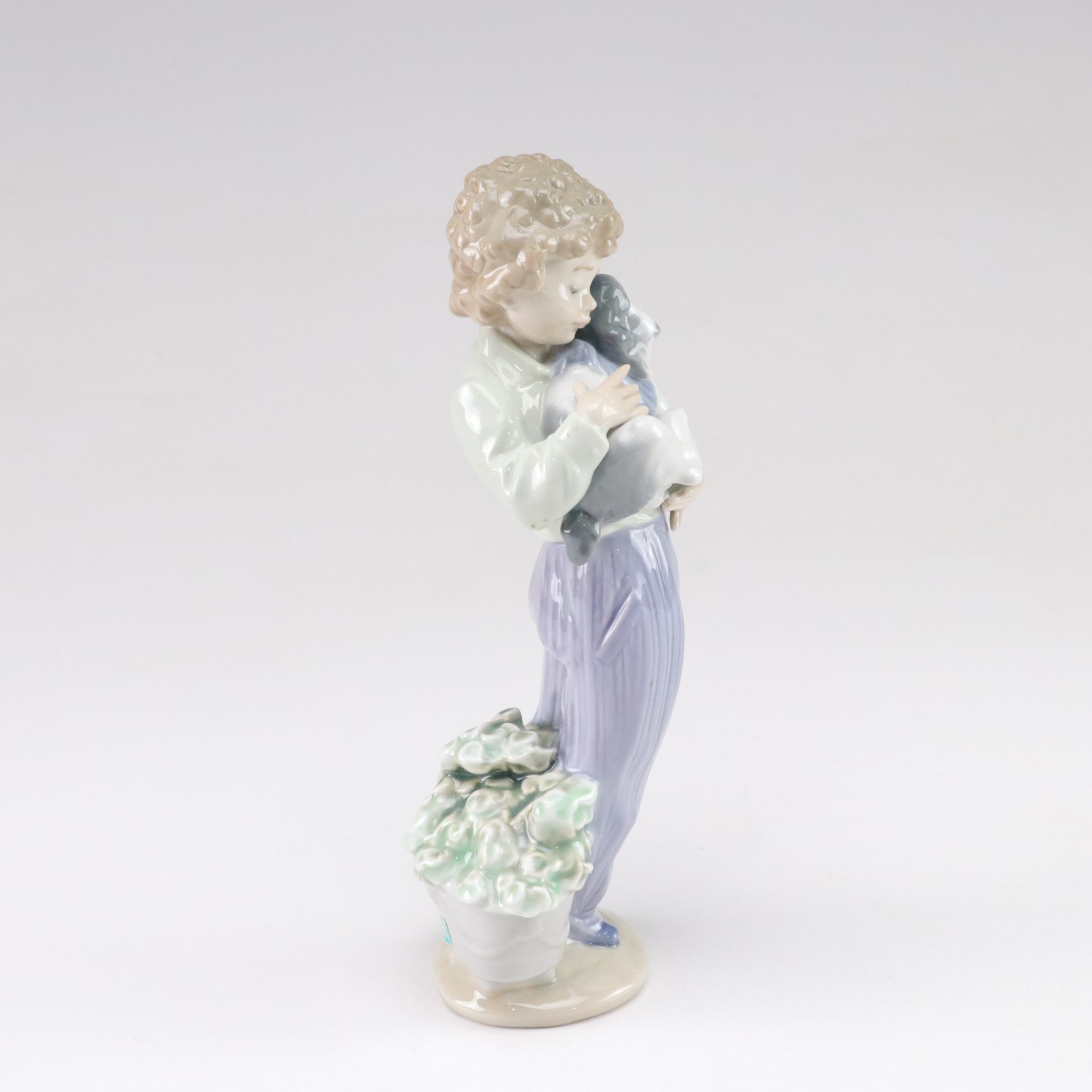 Lladró "My Buddy" Porcelain Figurine Designed by Antonio Ramos, 1989