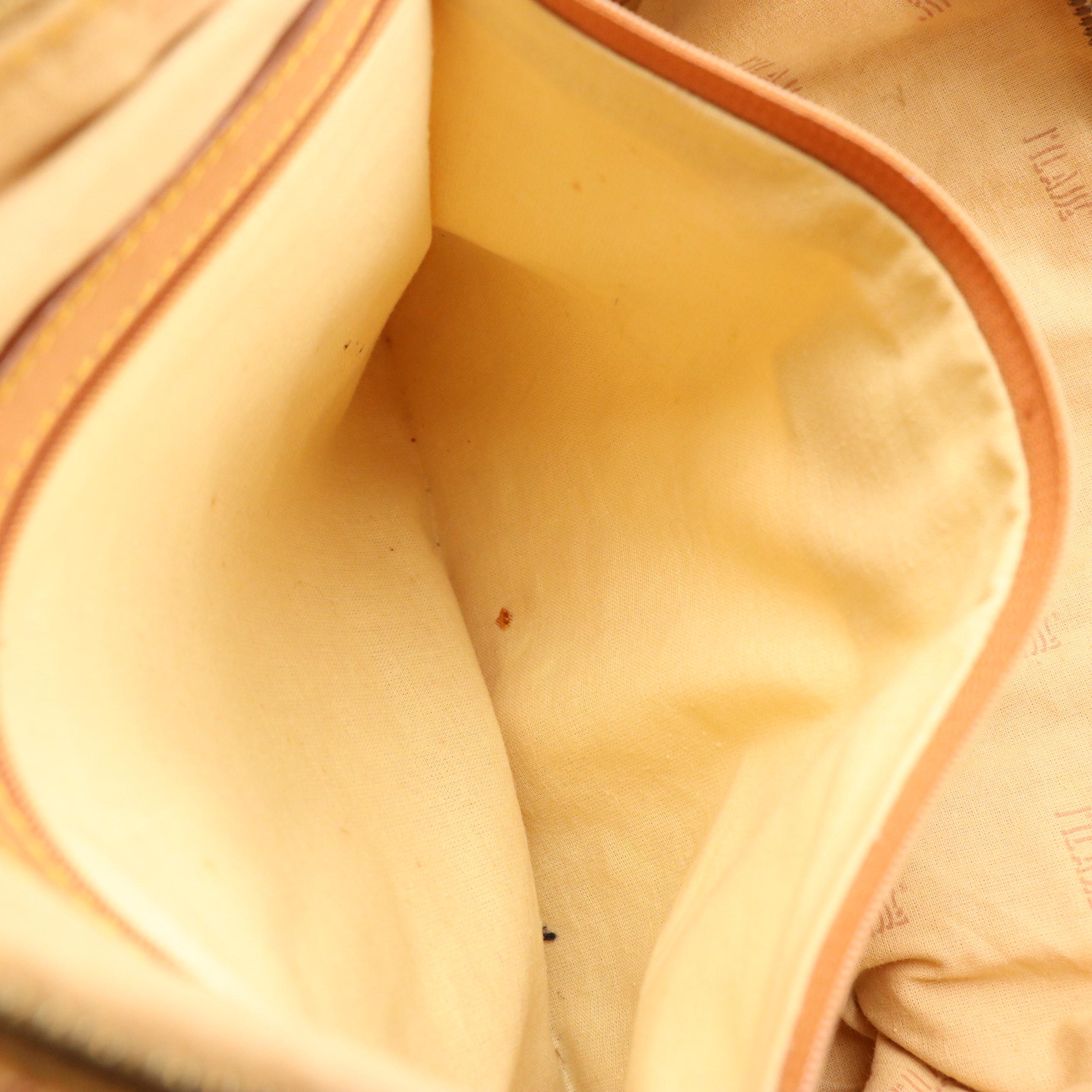 Alviero Martini 1A Classe Geo Classic Two-Way Boston Bag