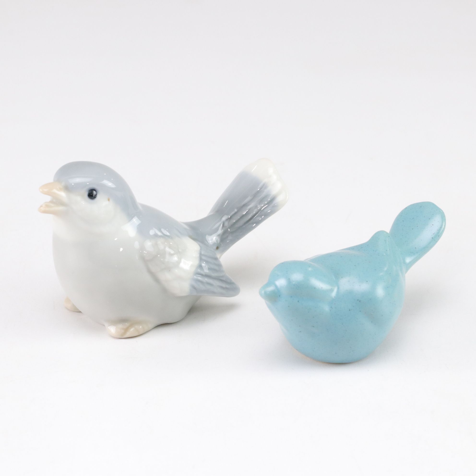 Four Bird Figurines and Two Dresser Trays