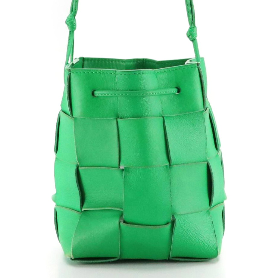 Bottega Veneta Cassette Bucket Crossbody Bag Green Maxi Intrecciato Calfskin