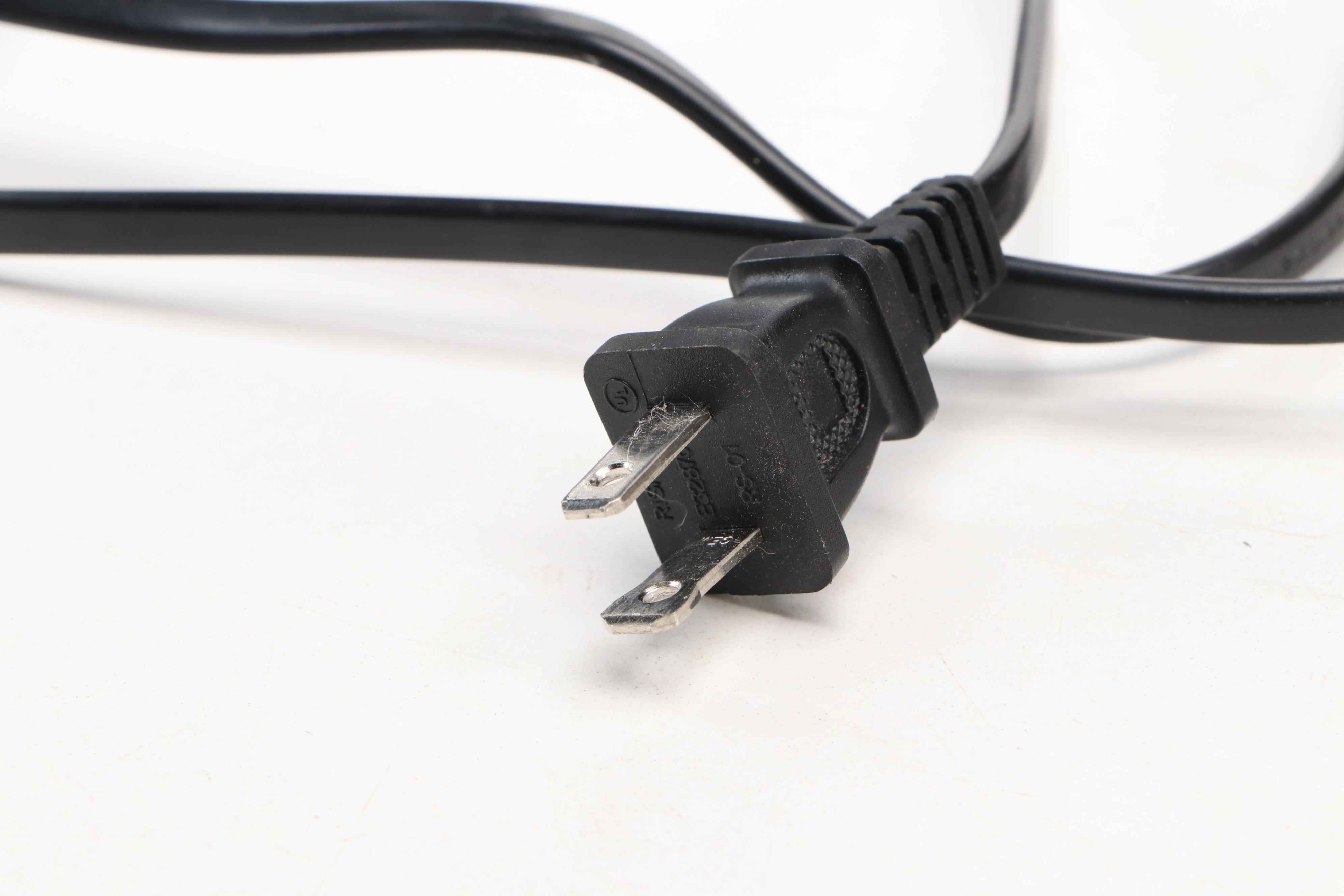 Innovative Technology Victrola Style Combination Radio Record Player, 2015