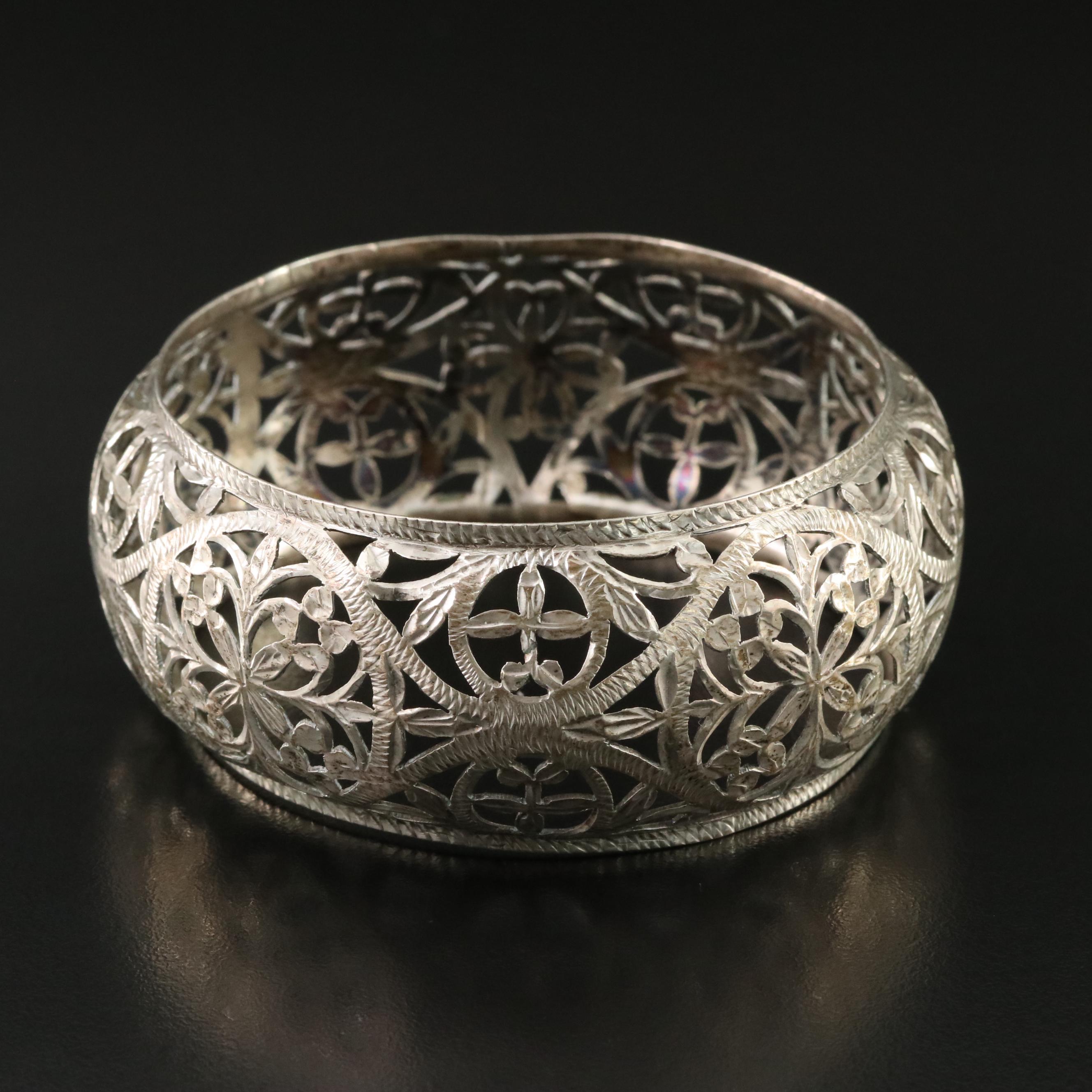 800 Silver Cutout Floral Bangle