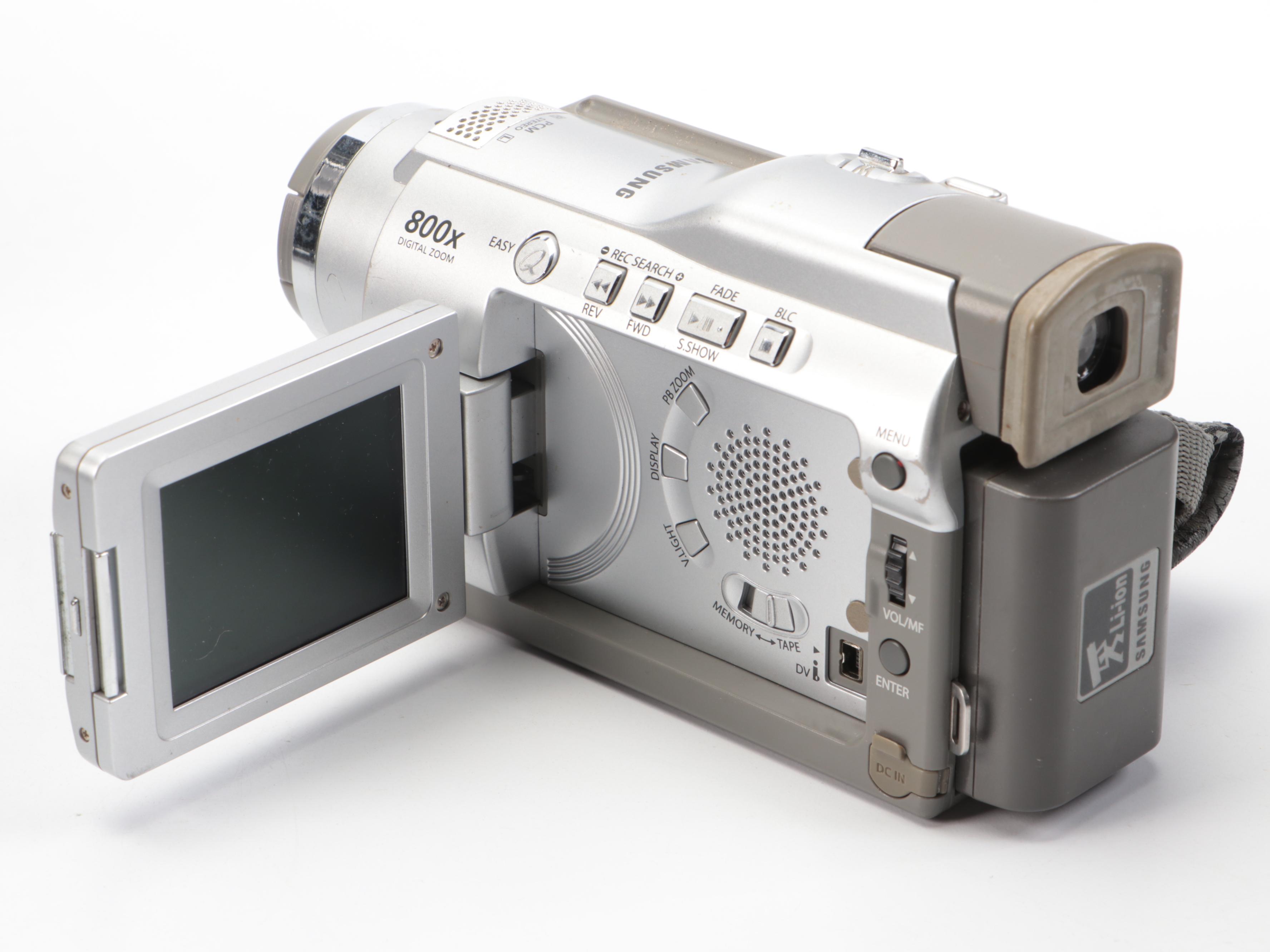 Vankyo Projector with Samsung Digital Cam Recorder