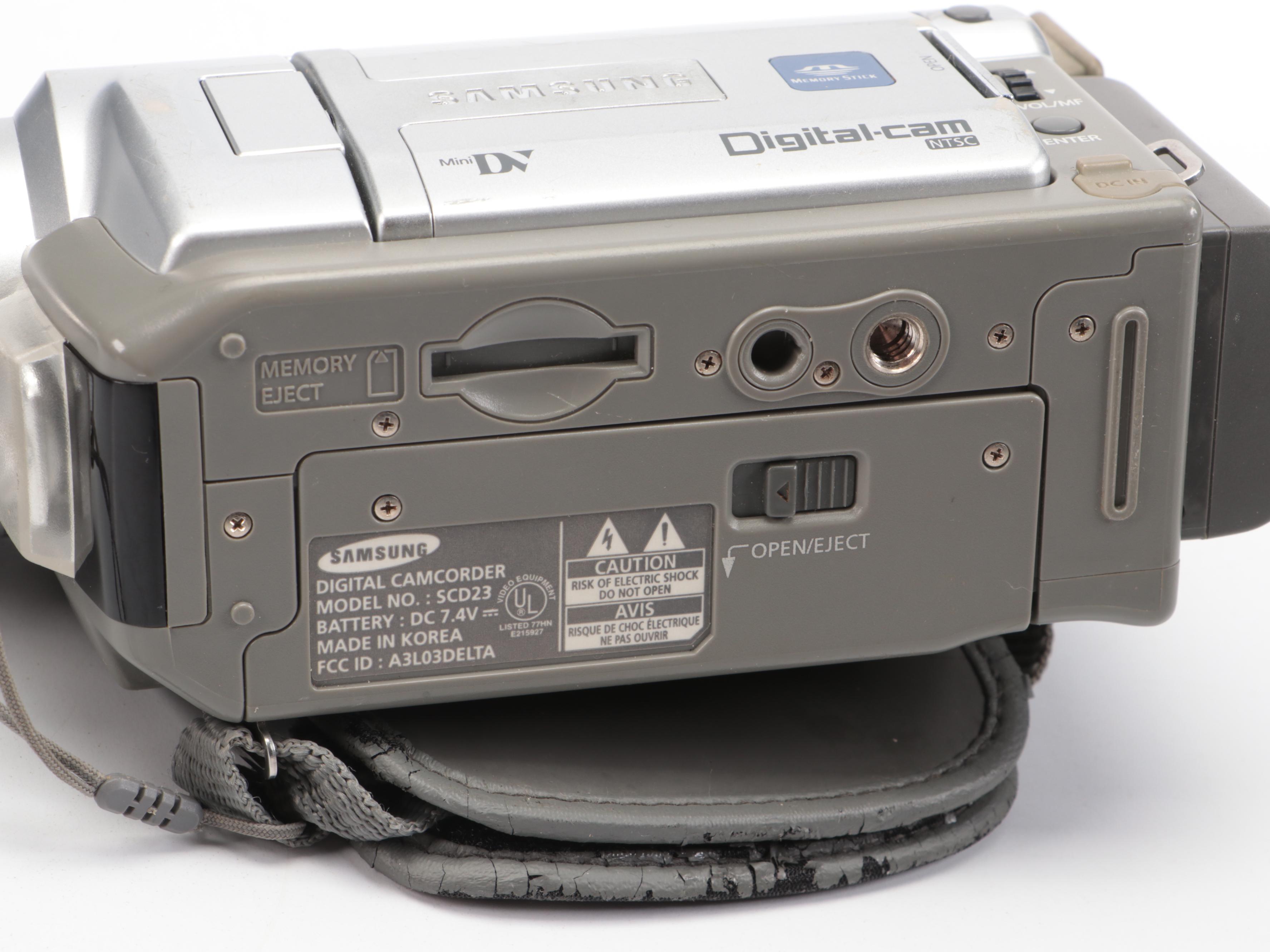 Vankyo Projector with Samsung Digital Cam Recorder