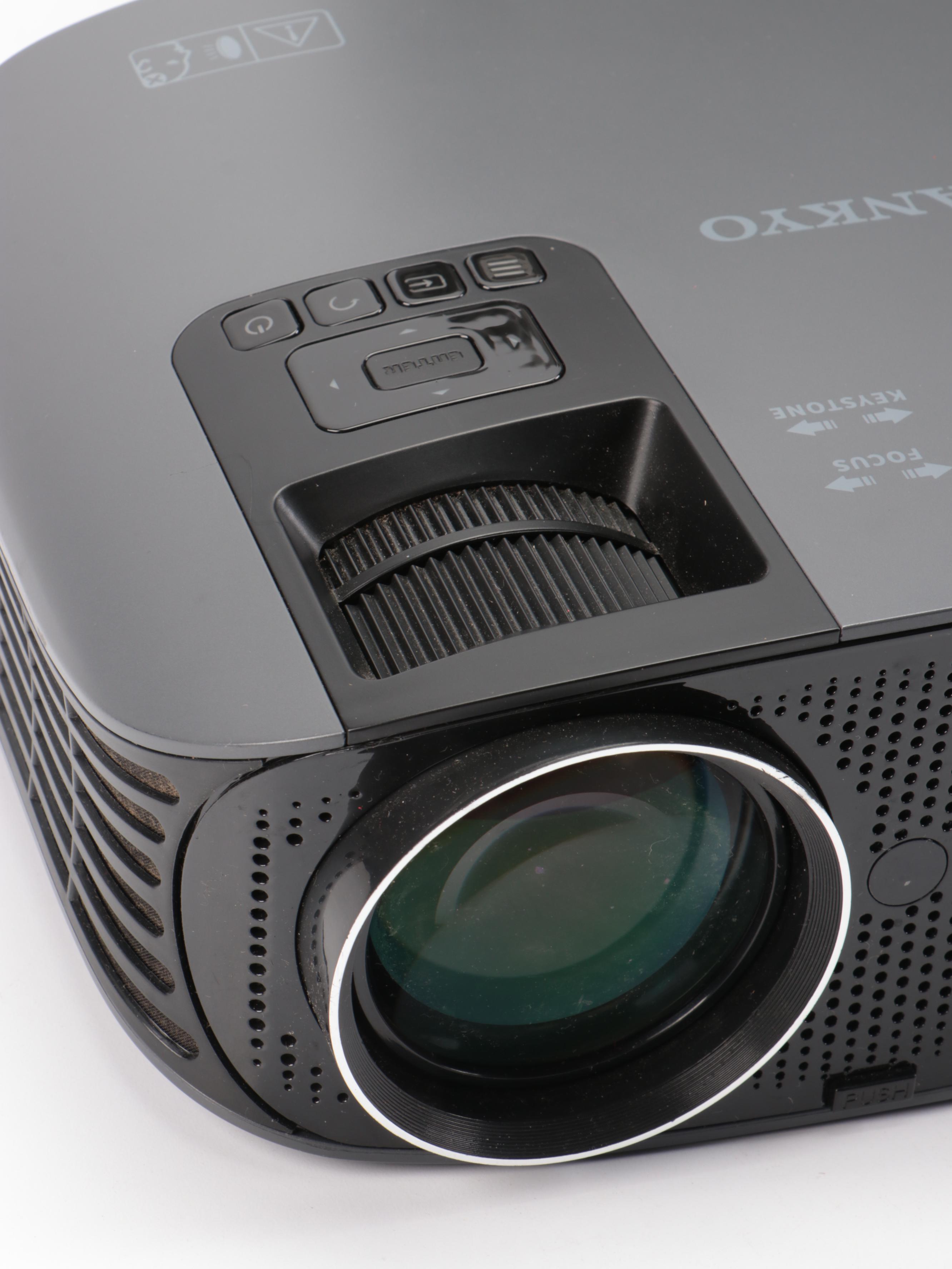 Vankyo Projector with Samsung Digital Cam Recorder