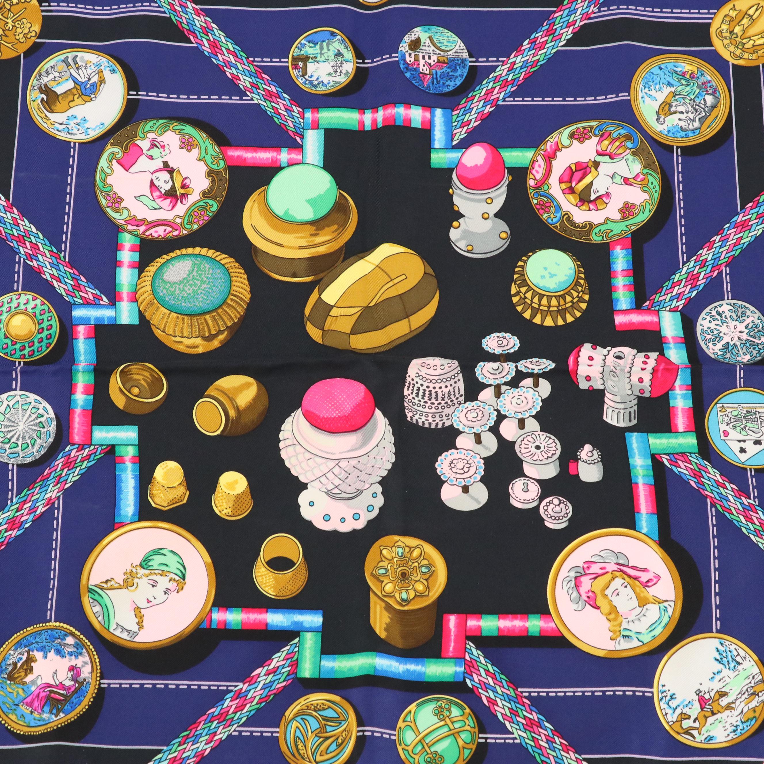 Hermès "Petite Main" Scarf 90 in Silk Twill