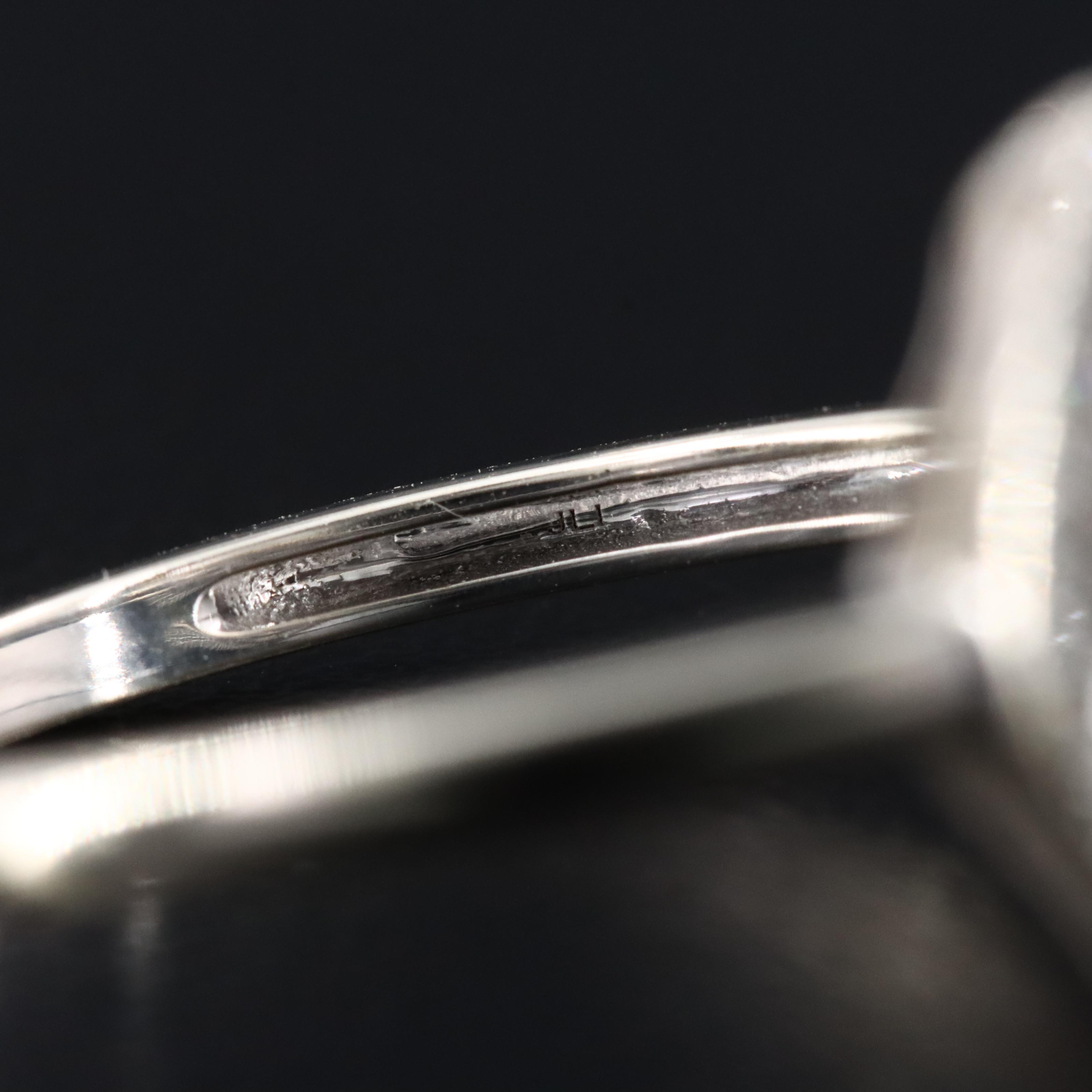 10K 0.25 CTW Diamond Navette Ring