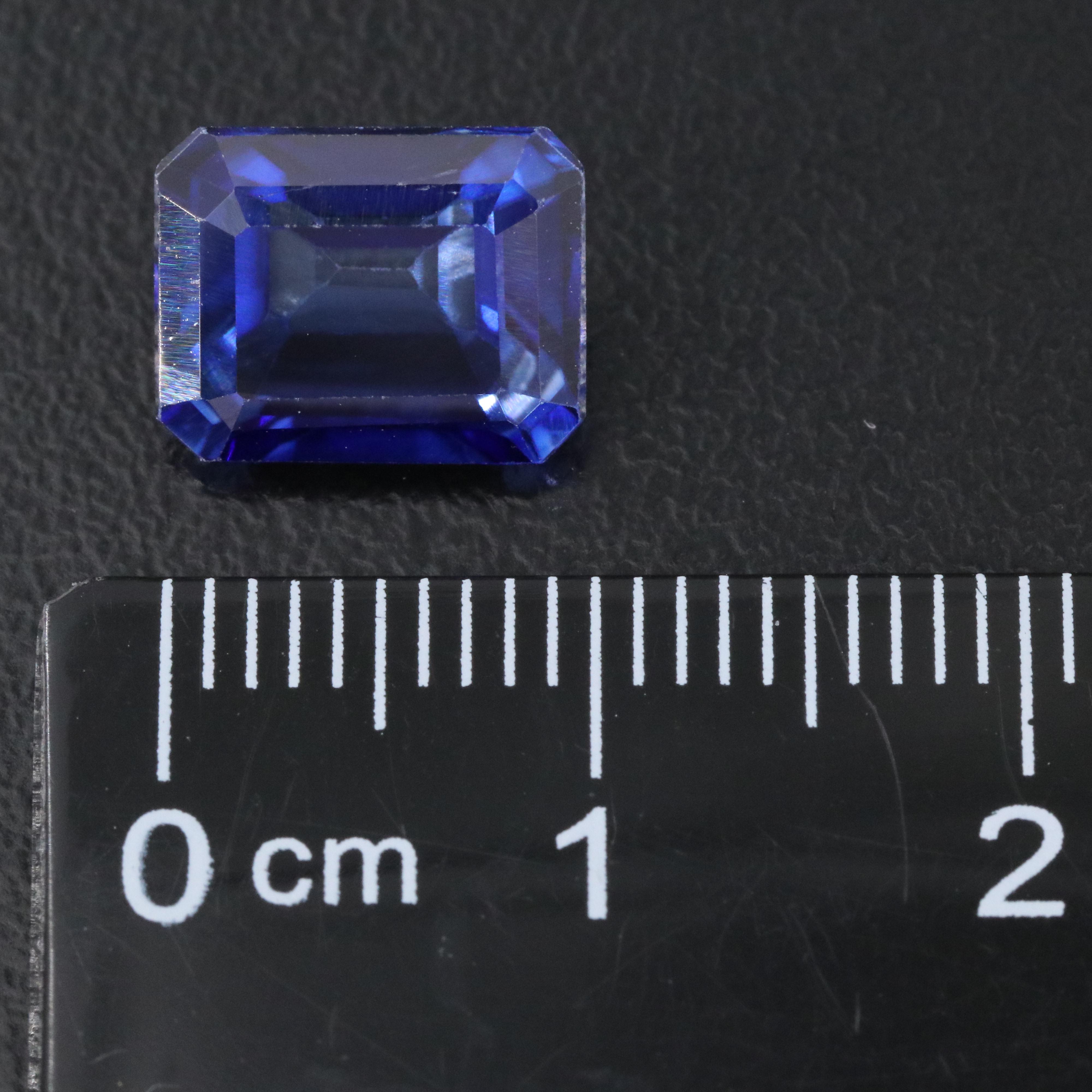 Loose 4.71 CT Lab Grown Sapphire