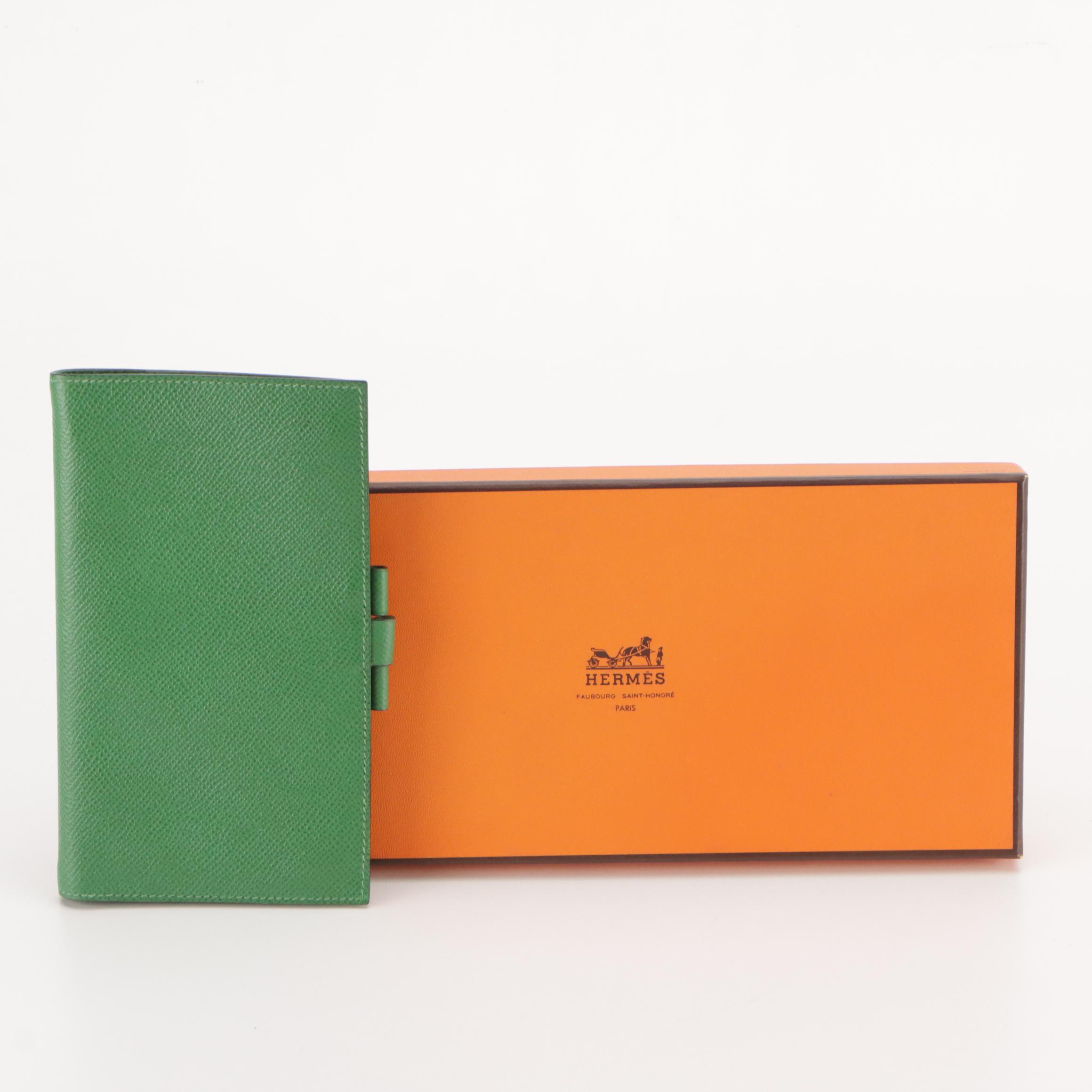 Hermès Vision Checkbook Agenda Cover in Kelly Green Courchevel Leather, With Box