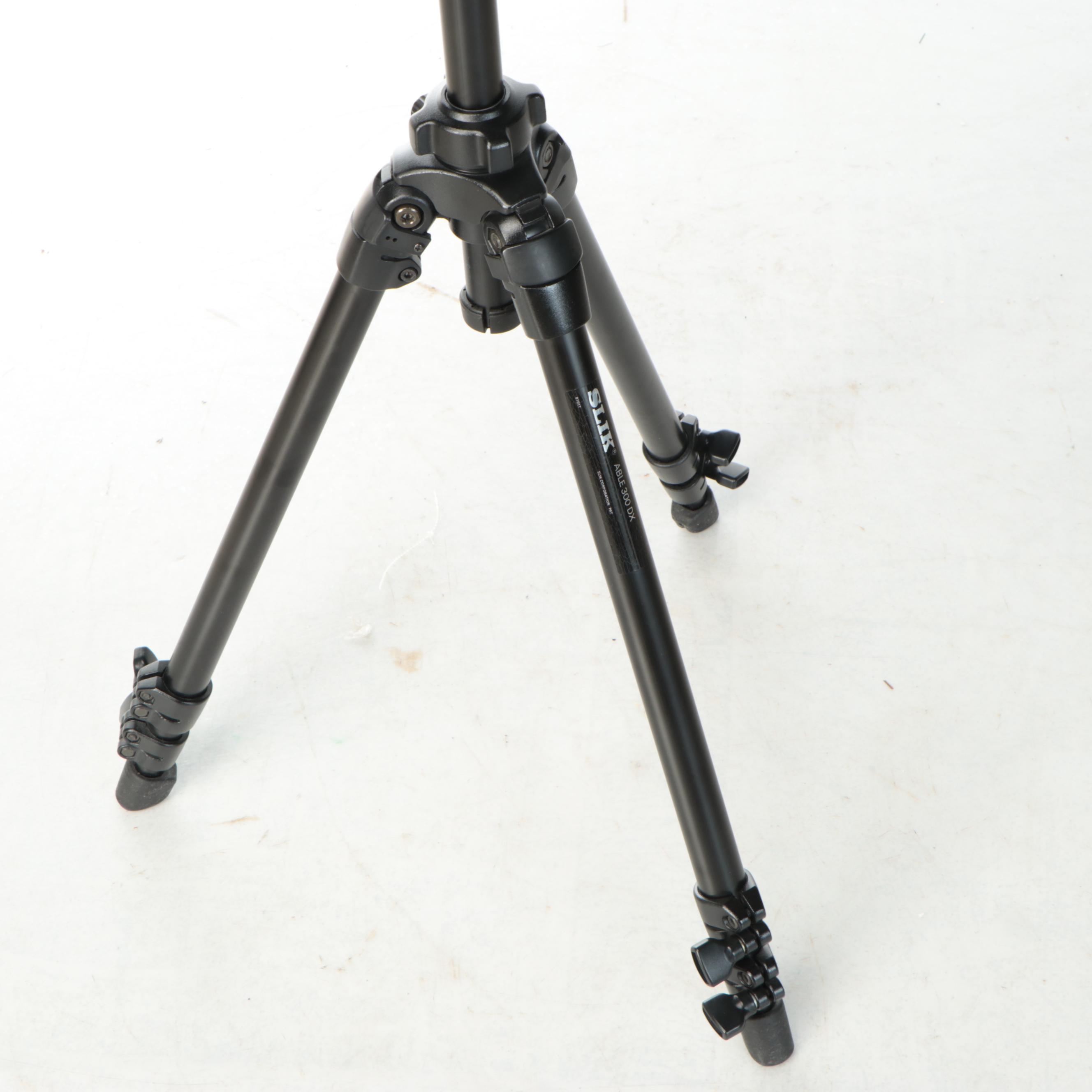 SLIK Able 300 DX Zoom Spotting Scope on Tripod