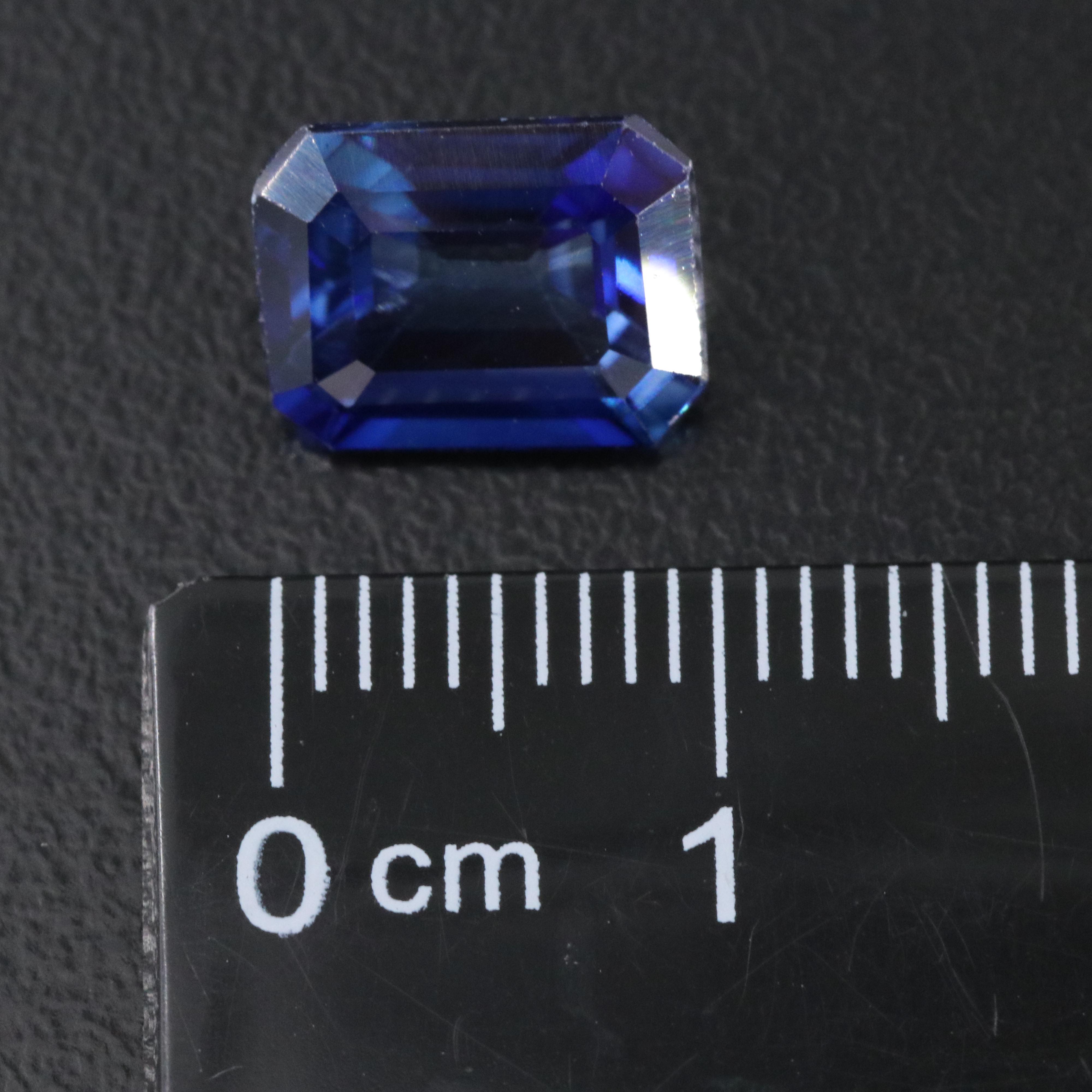 Loose 4.30 CT Lab Grown Sapphire