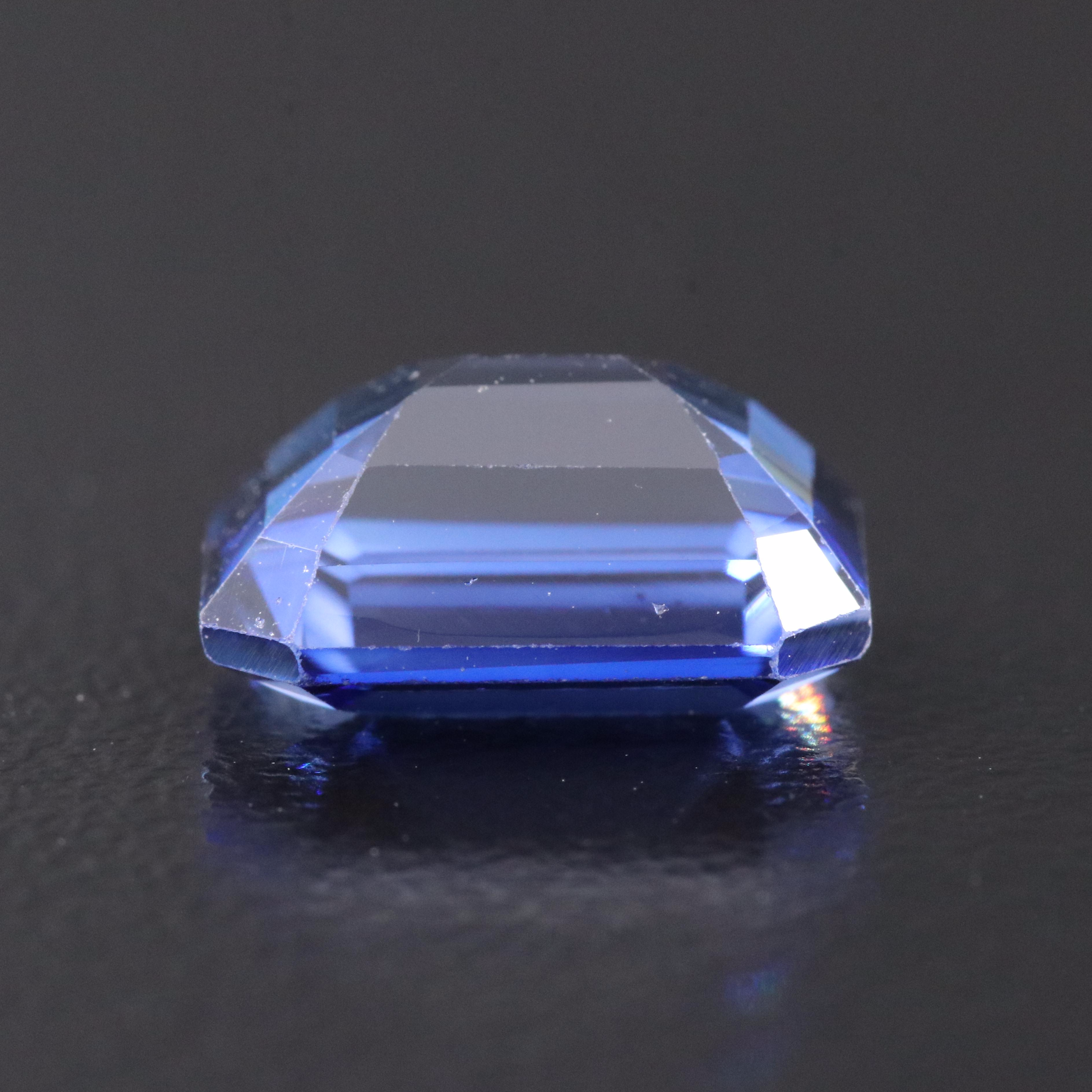 Loose 5.47 CT Lab Grown Sapphire