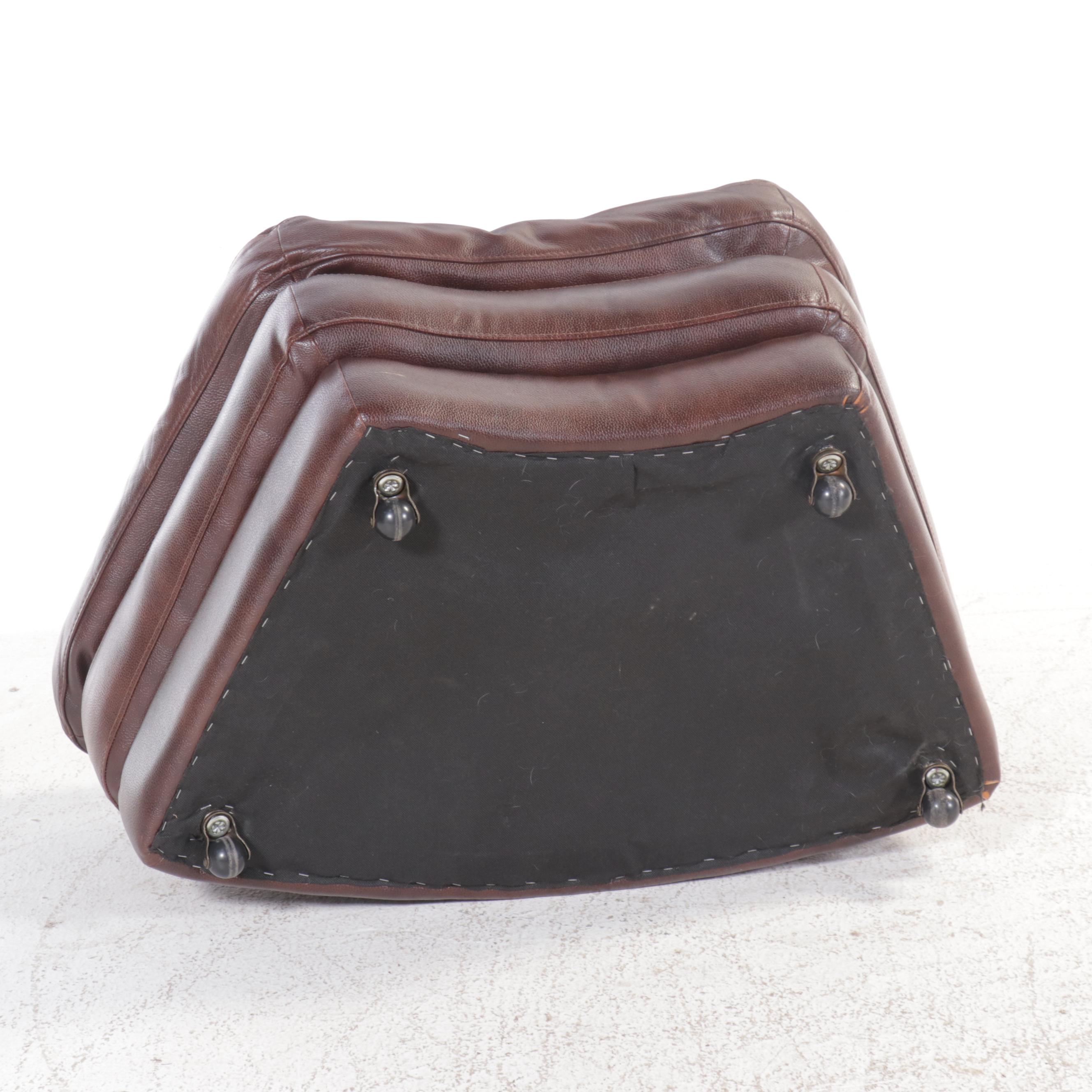 Curved Leather Sectional Sofa with Two Ottomans, 21st Century