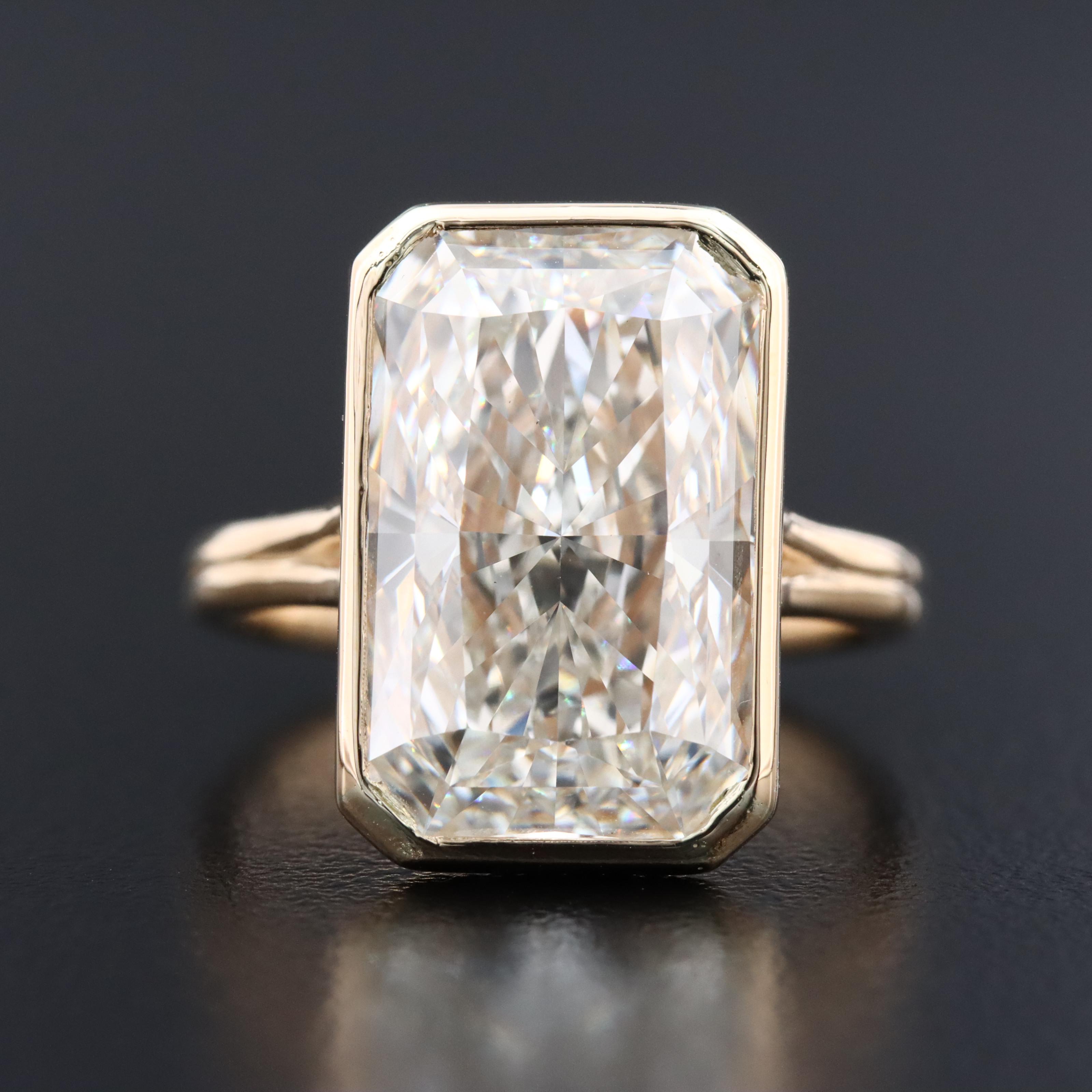 14K 9.04 CT Lab Grown Diamond Solitaire Ring with IGI Report