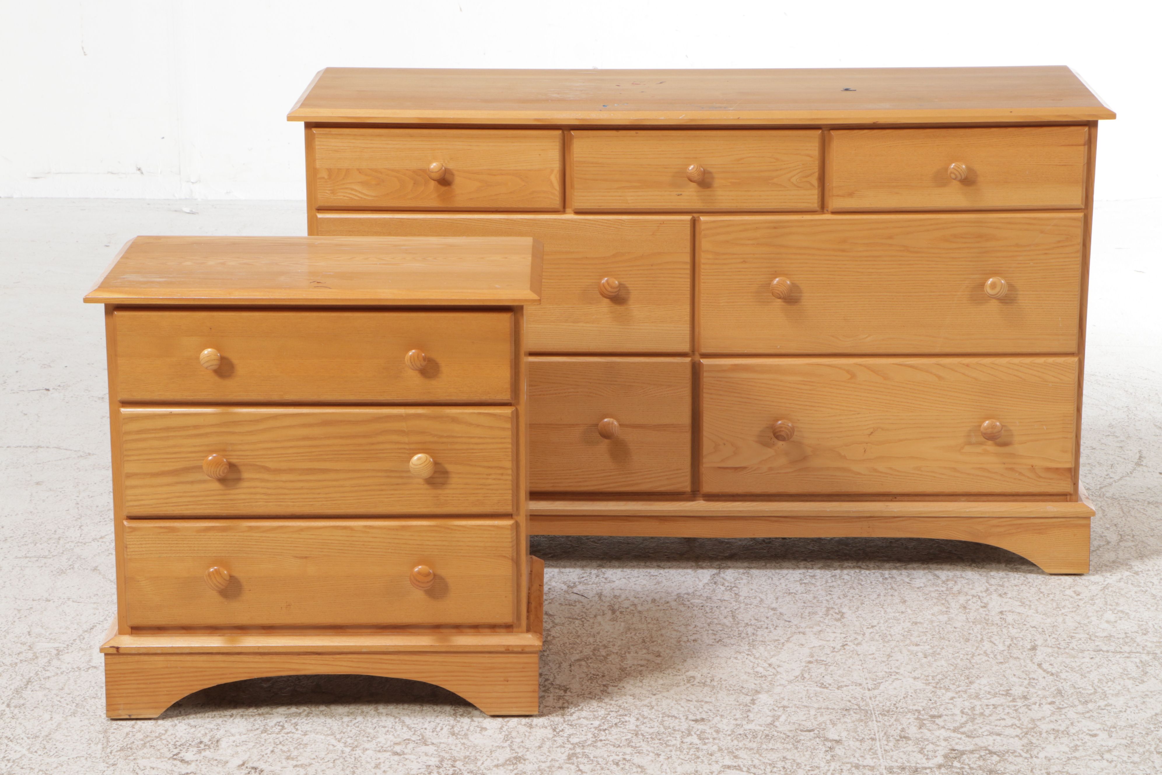 Moosehead Furniture Oak Dresser and Nightstand