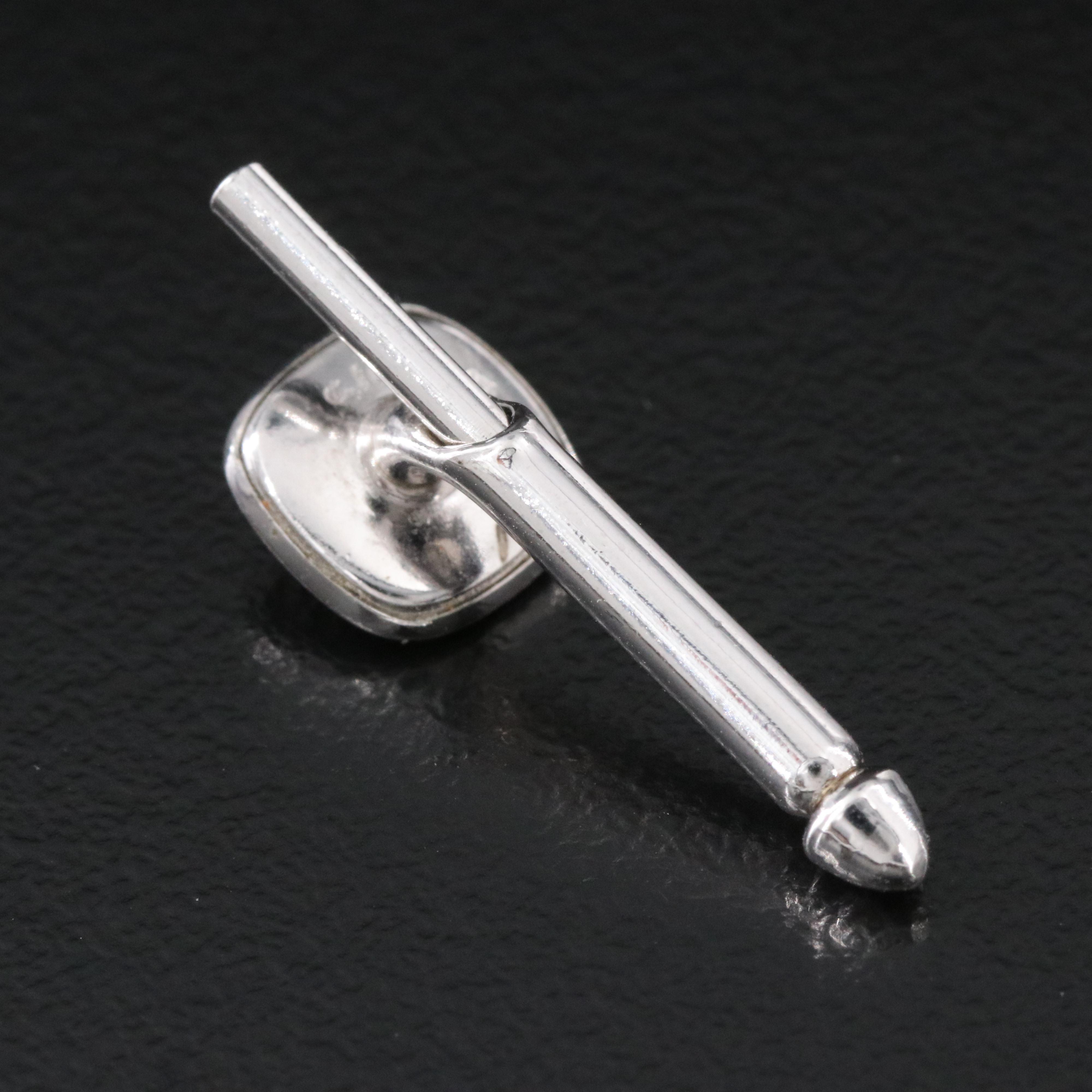 Single Mother-of-Pearl Shirt Stud