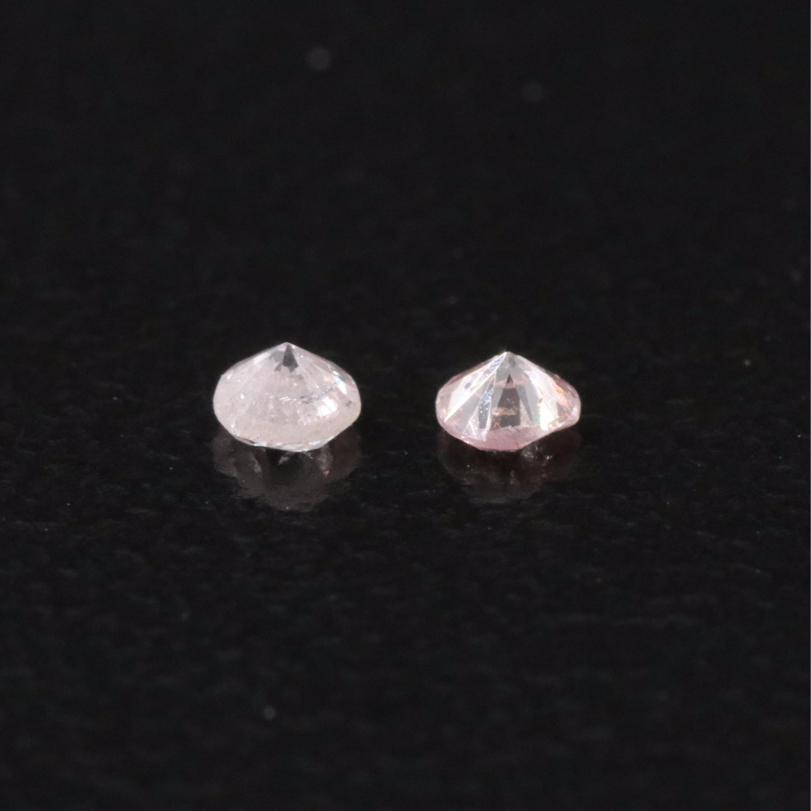 Loose 0.18 CTW Diamond Diamond Lot Featuring Light Pink