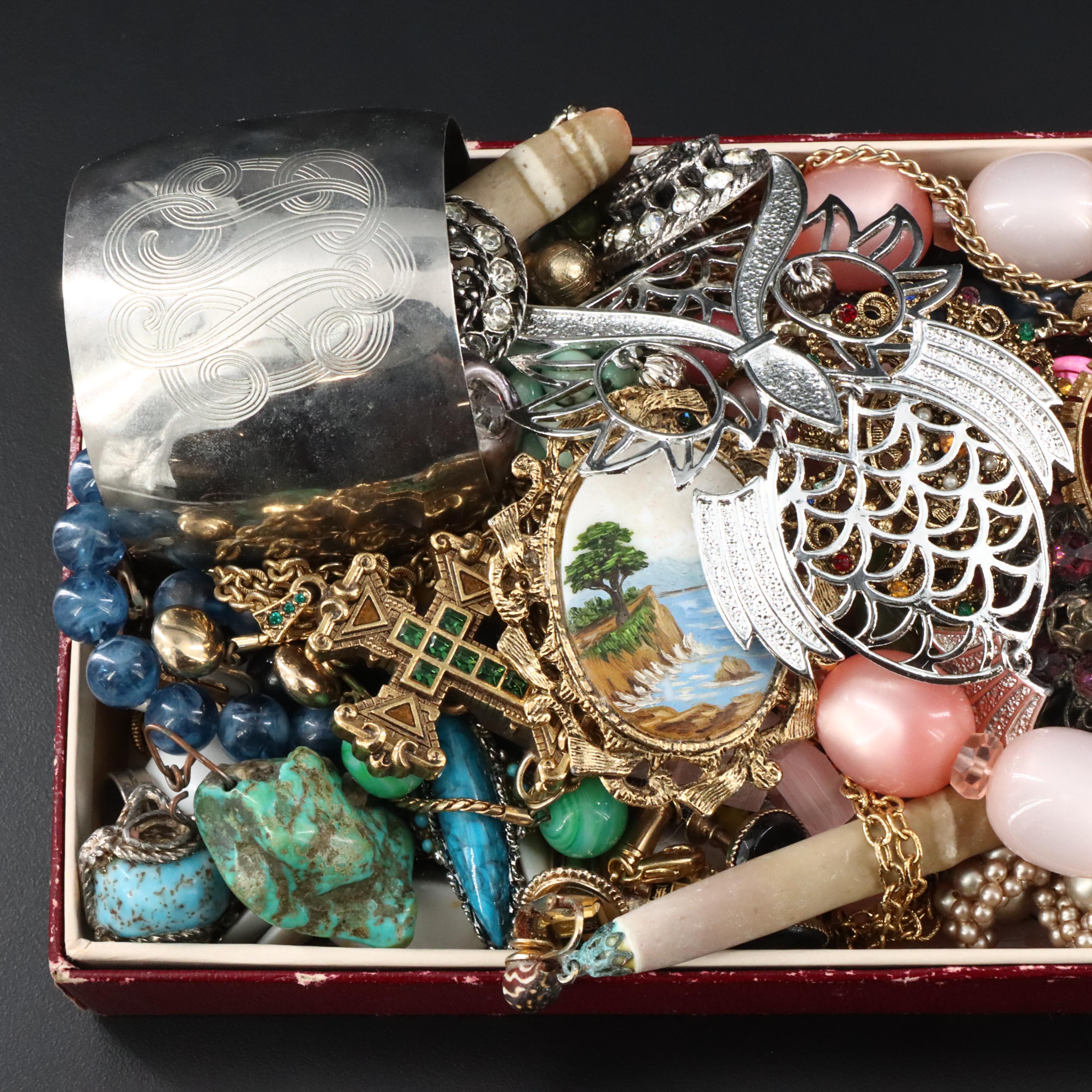 Uncommon Discoveries: Jewelry Collection
