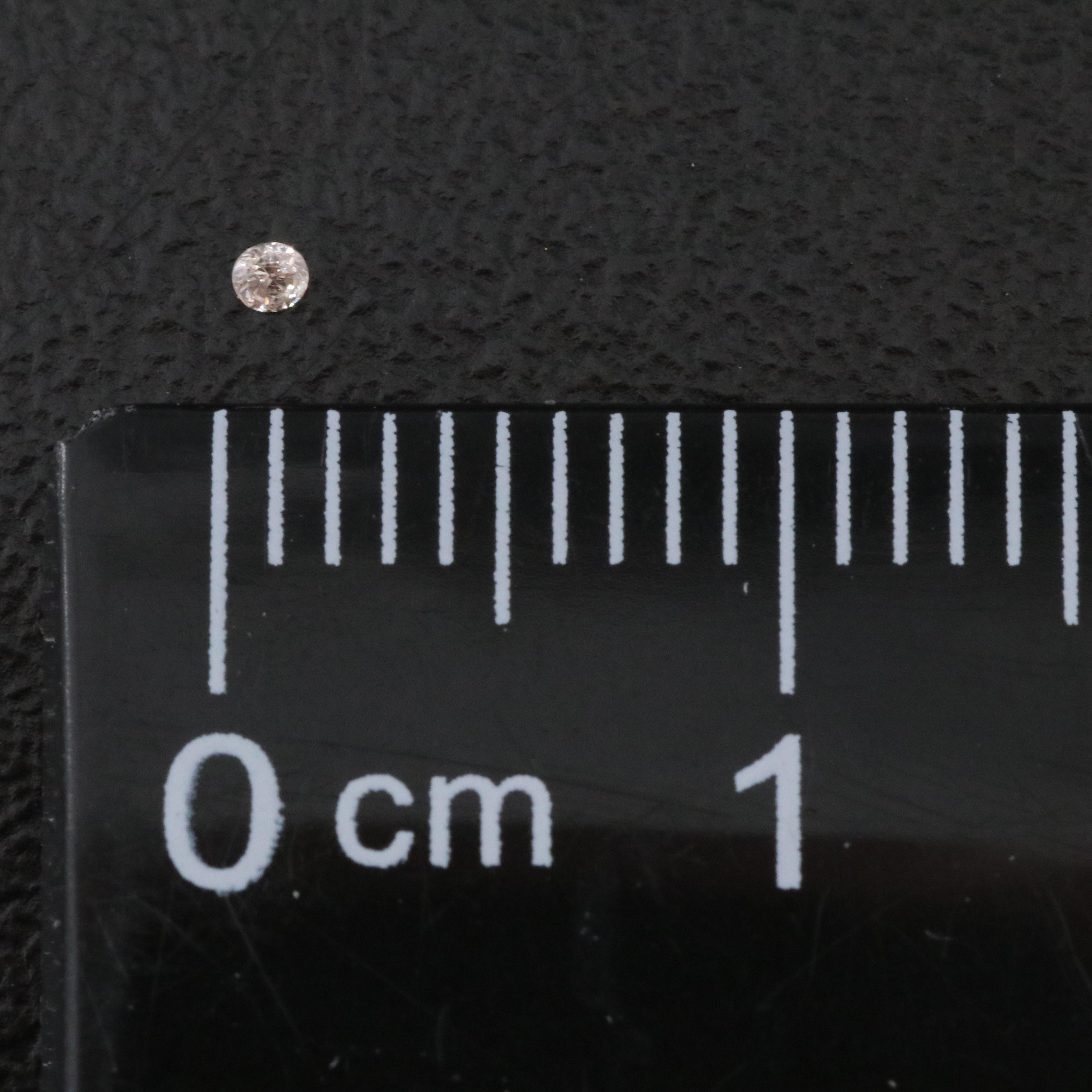 Loose 0.61 CTW Diamond Diamond Lot Featuring Light Pink