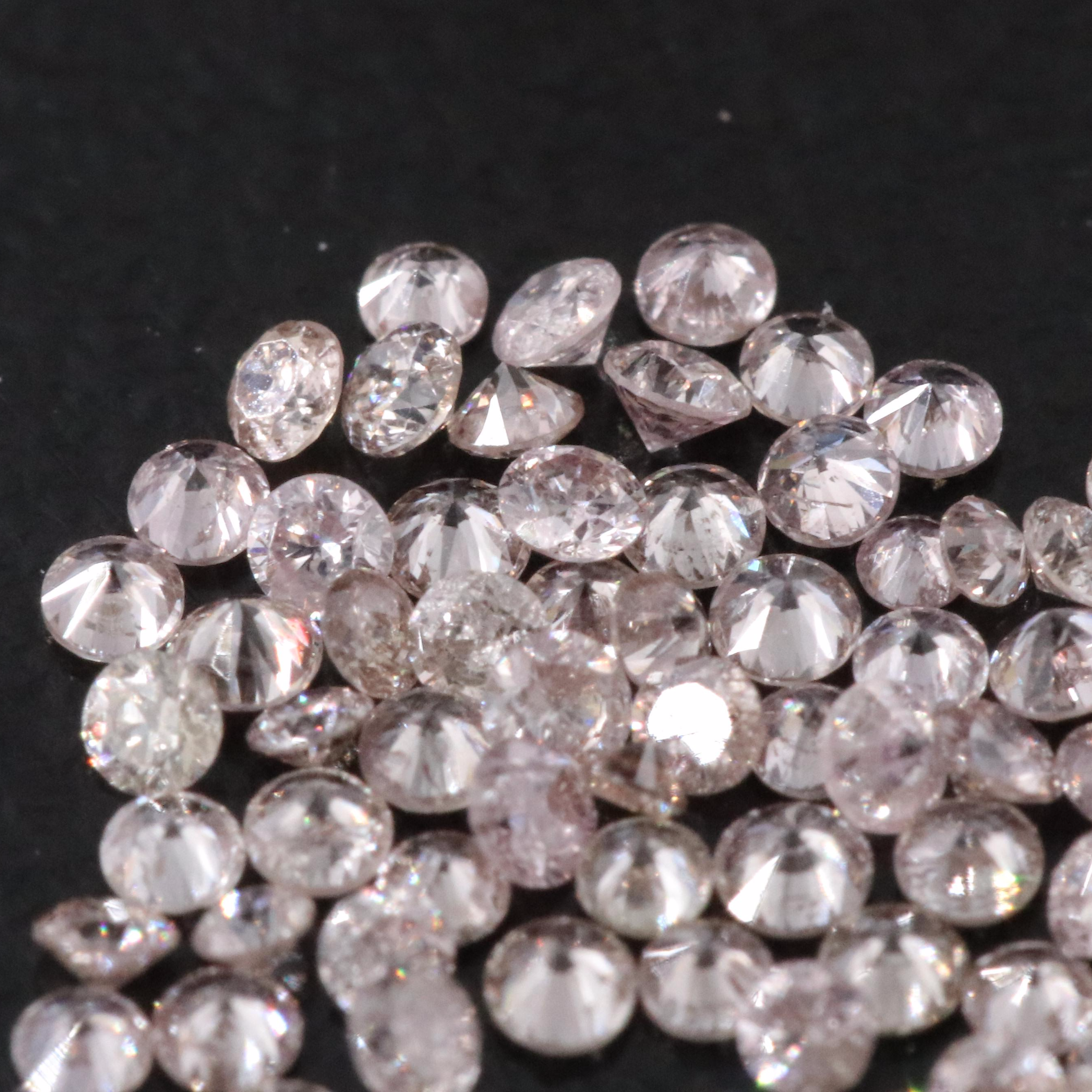 Loose 0.61 CTW Diamond Diamond Lot Featuring Light Pink