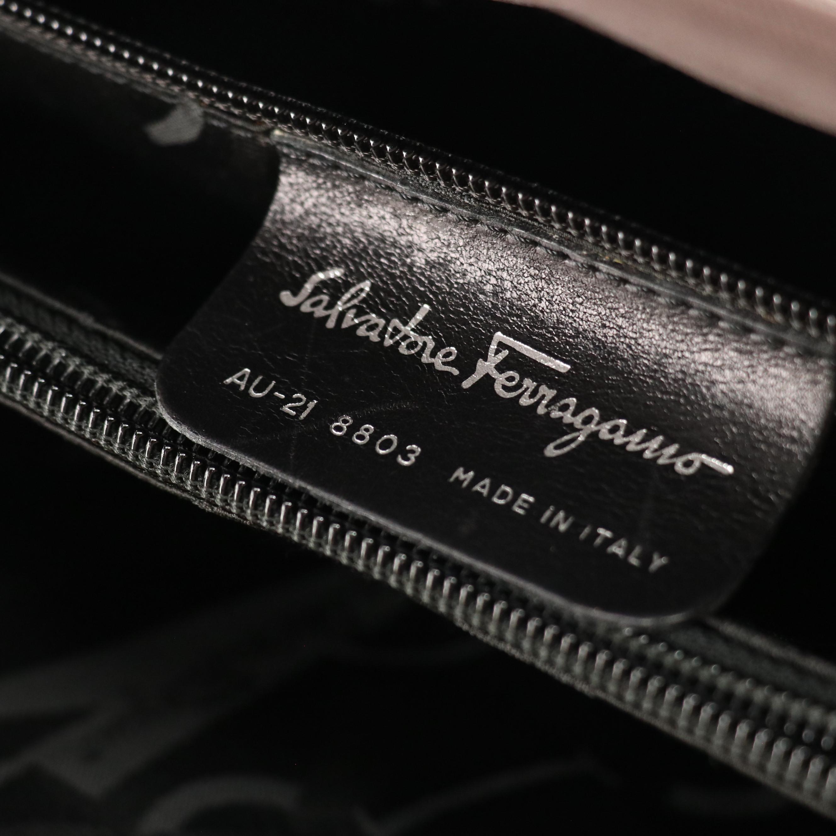 Salvatore Ferragamo Shoulder Bag in Brown Textile with Interwoven Link Straps