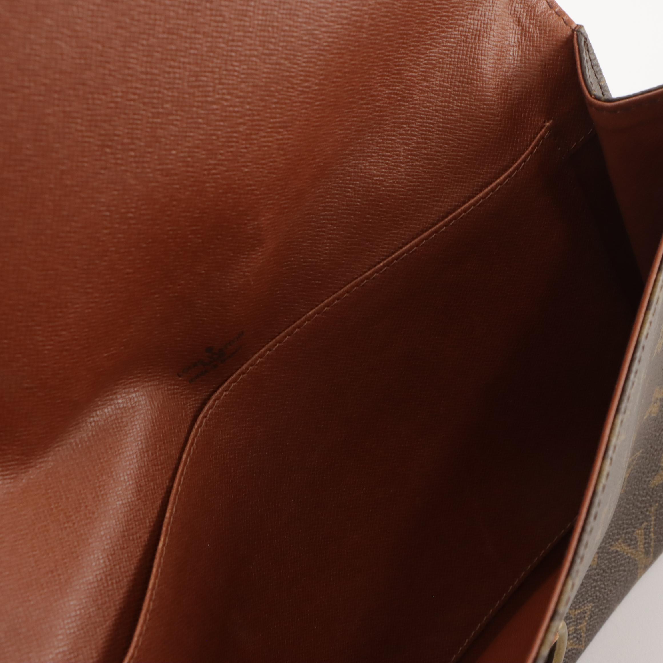 Louis Vuitton Lena Pochette Envelope Clutch in Monogram Canvas and Leather