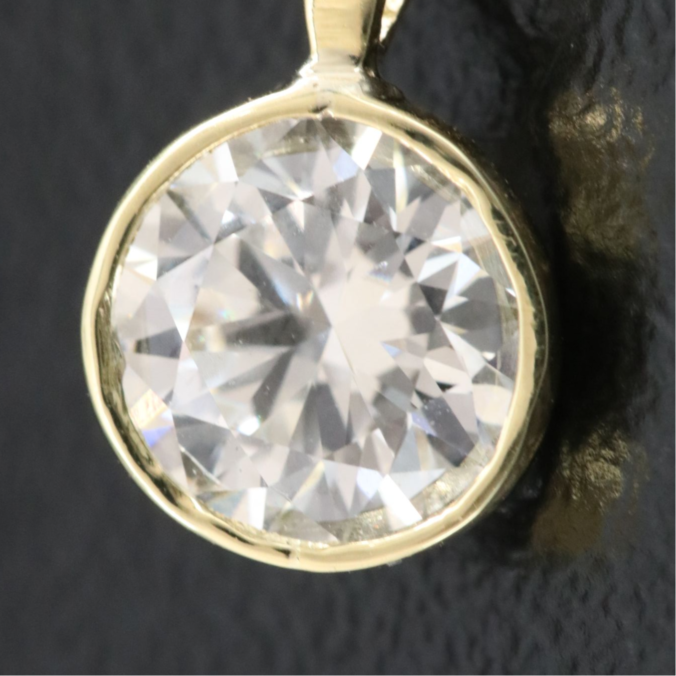 14K 1.01 CT Lab Grown Diamond Solitaire Pendant with IGI Report
