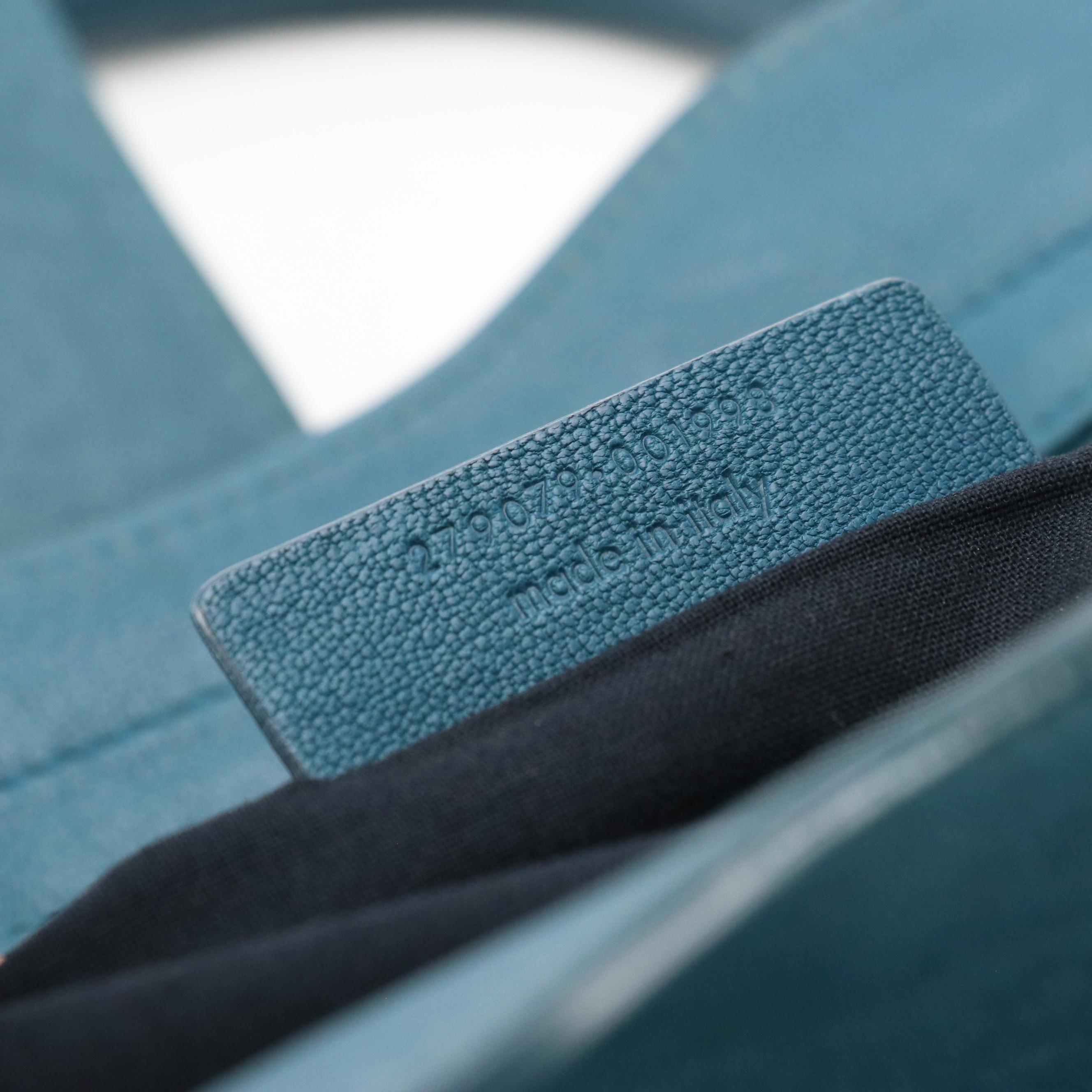 Yves Saint Laurent Classic Cabas Y Bag in Ocean Blue Calfskin Leather