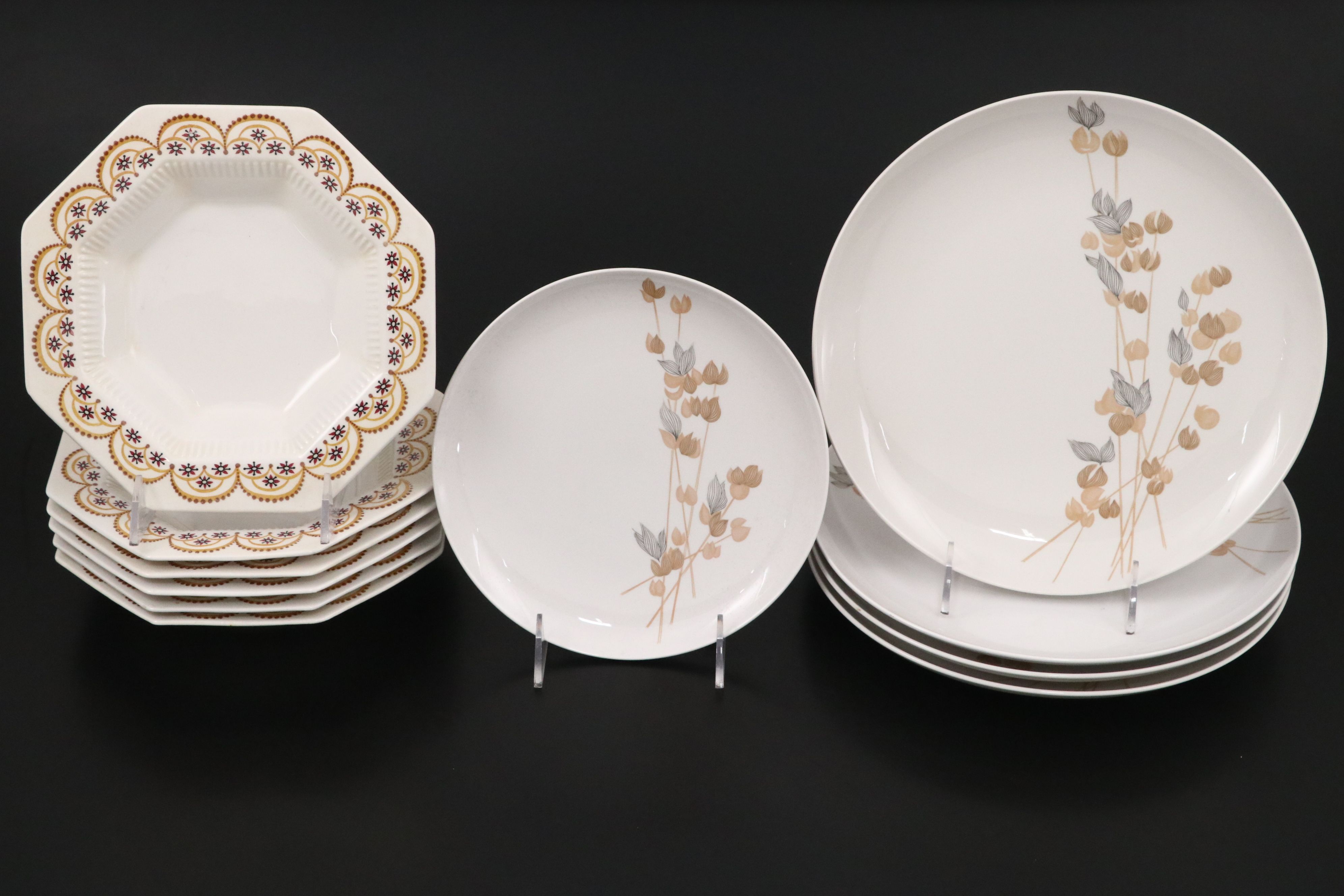 Sheffield 19 Piece Cutlery Set with Franciscan and Other Porcelain Tableware