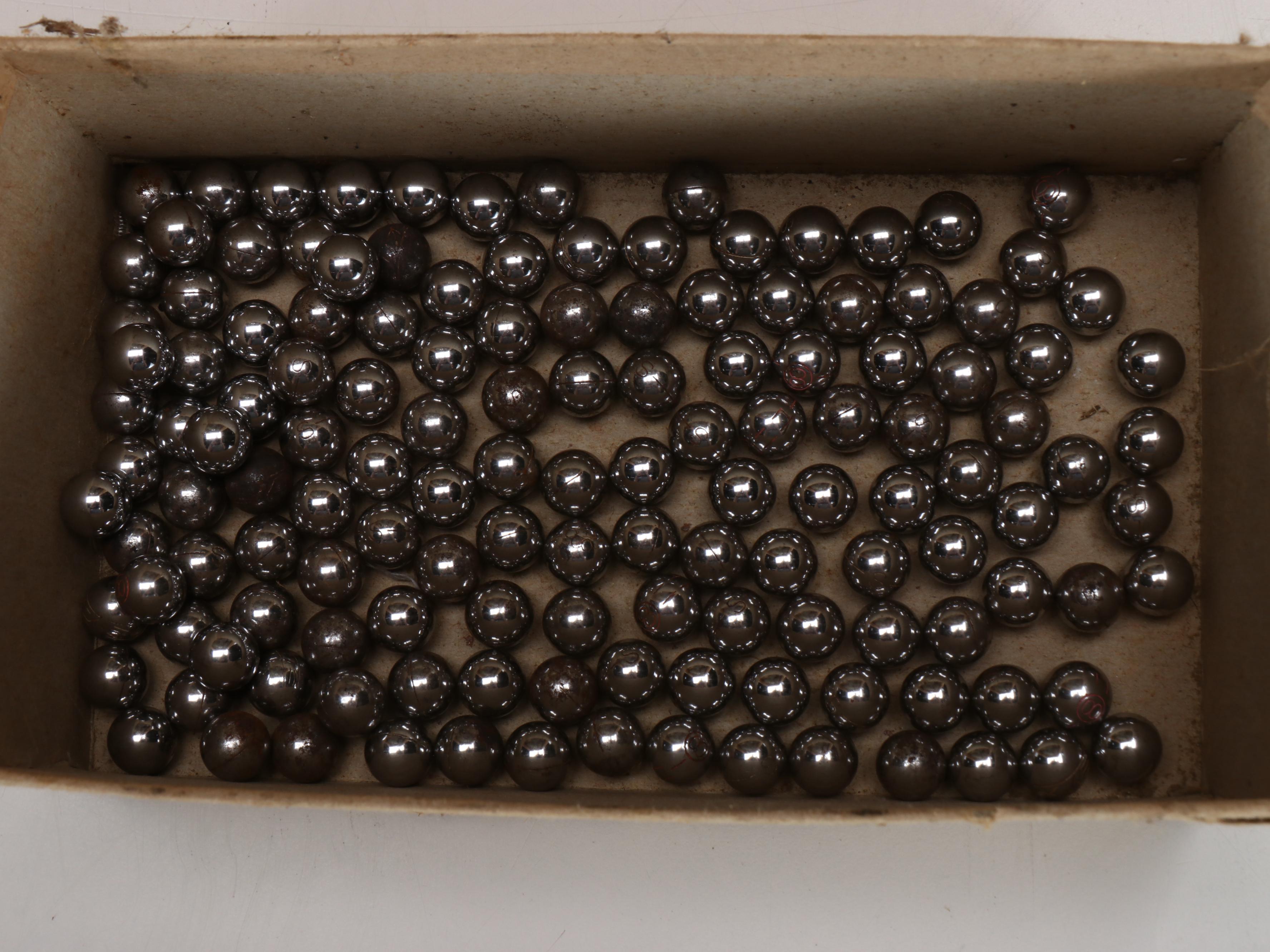 Nishijin Sophia Shiroi-Kamome Pachinko Machine, Mid to Late 20th Century