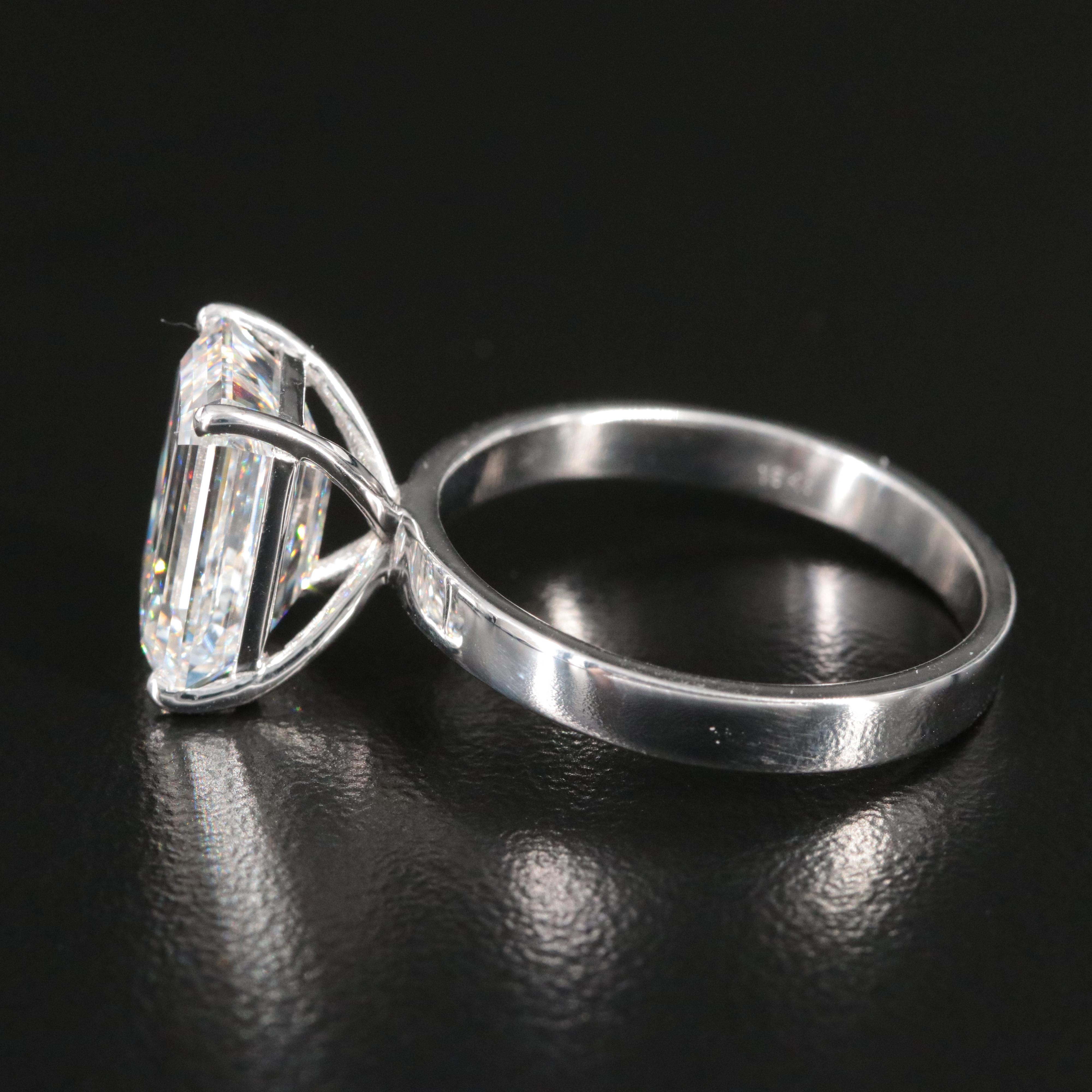 18K 5.04 CT Lab Grown Diamond Solitaire Ring with IGI Report