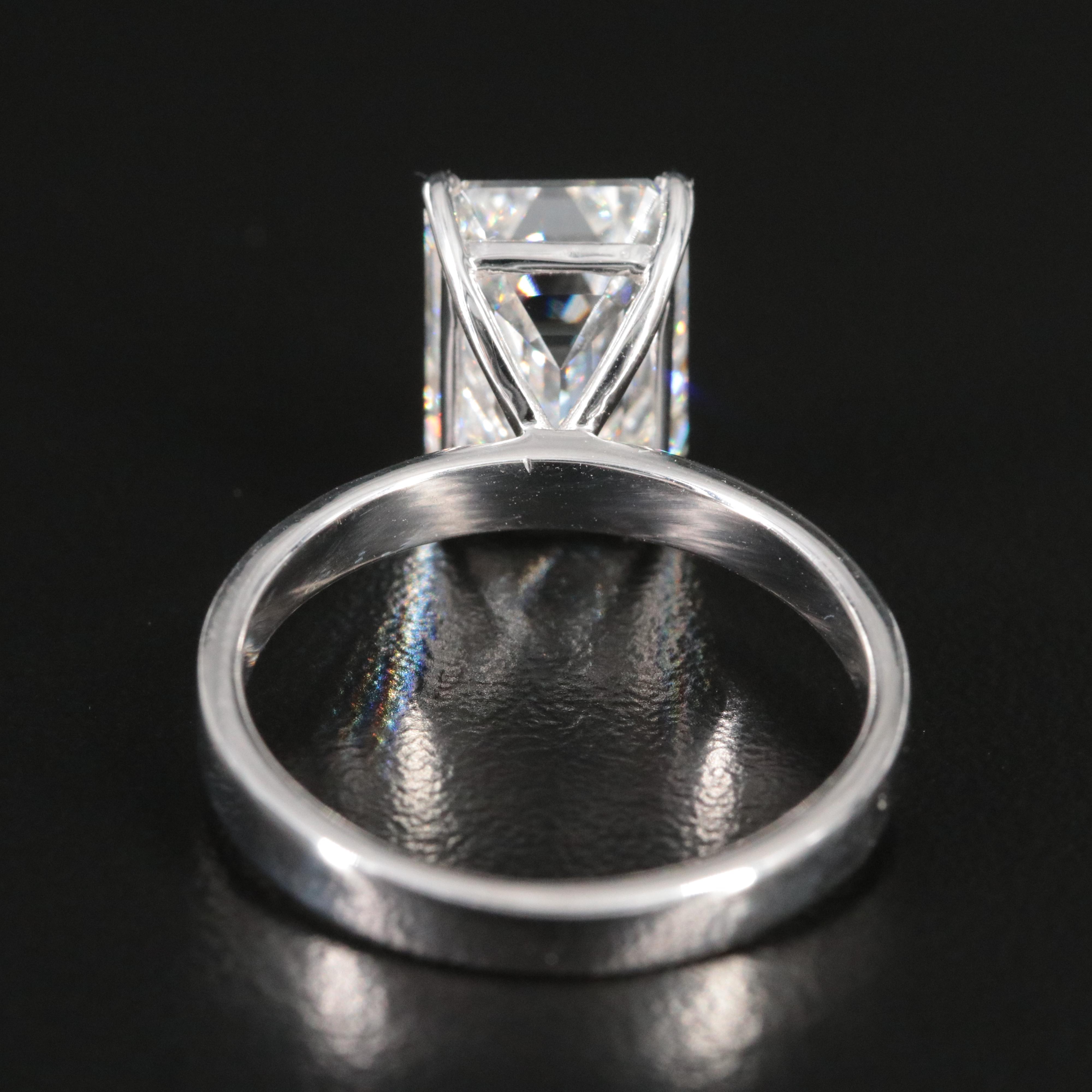 18K 5.04 CT Lab Grown Diamond Solitaire Ring with IGI Report