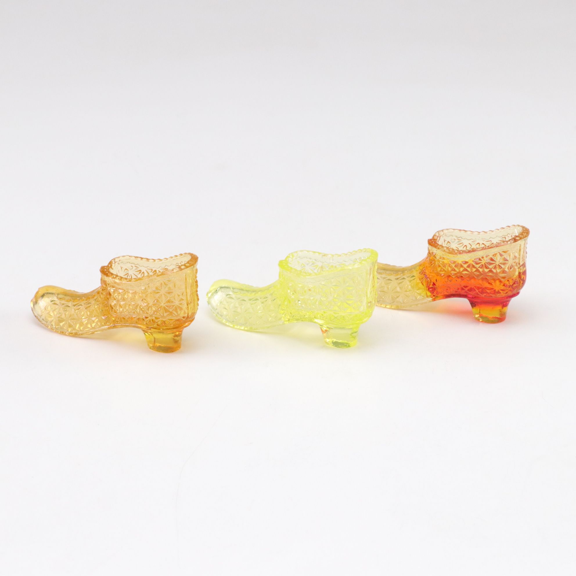 Degenthart Amber & Uranium Glass Slipper, Chicken Dish & More