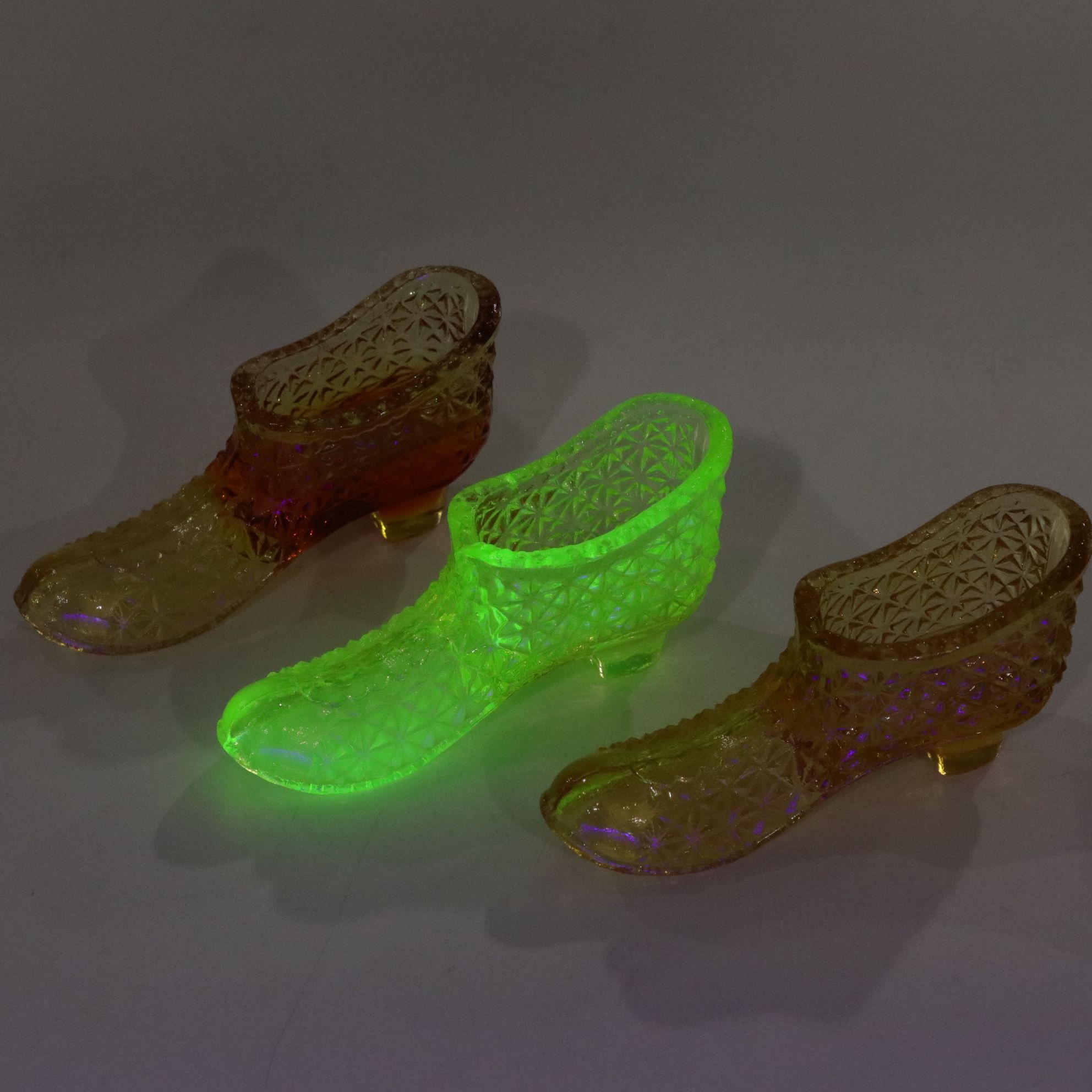 Degenthart Amber & Uranium Glass Slipper, Chicken Dish & More