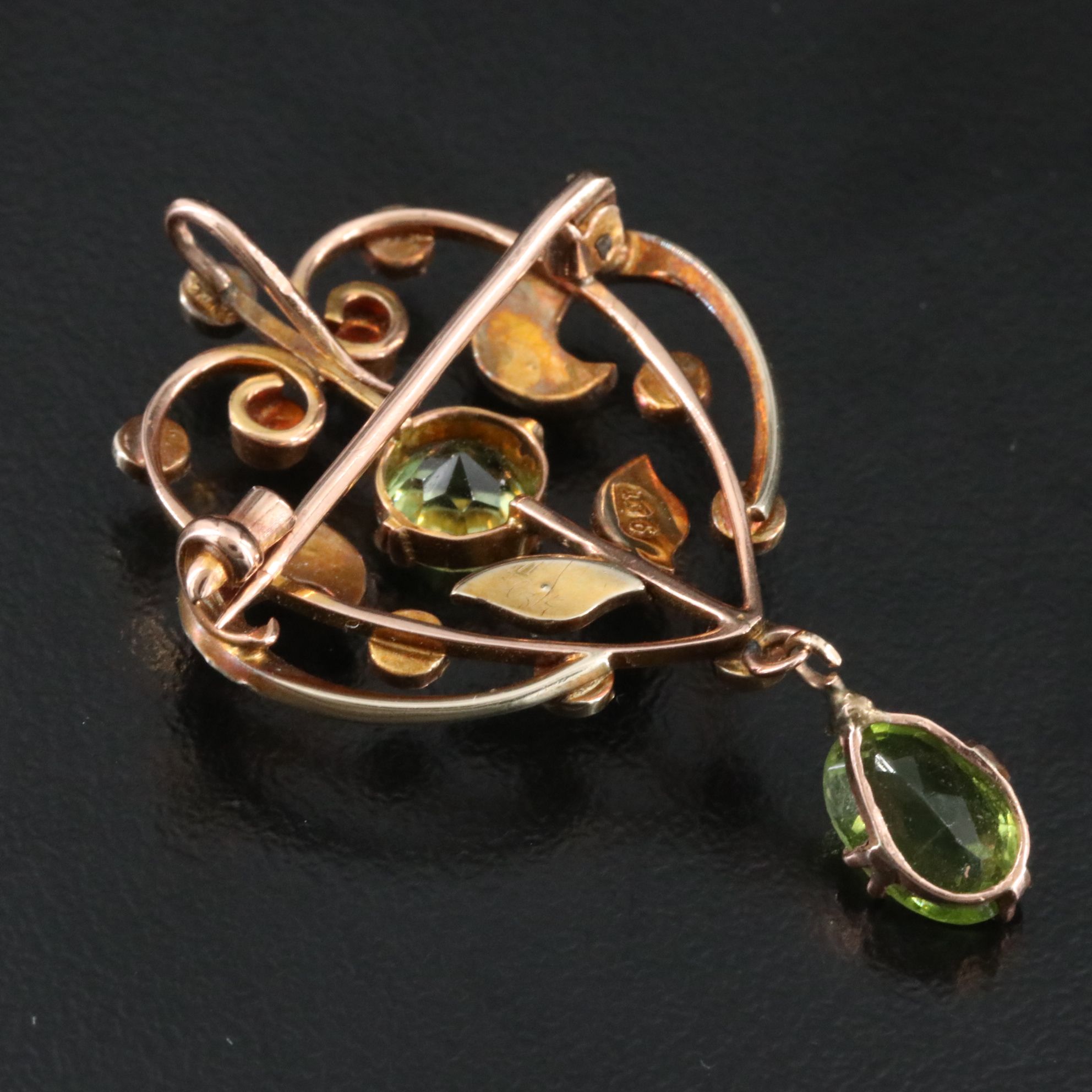 Art Nouveau 9K Peridot and Seed Pearl Brooch